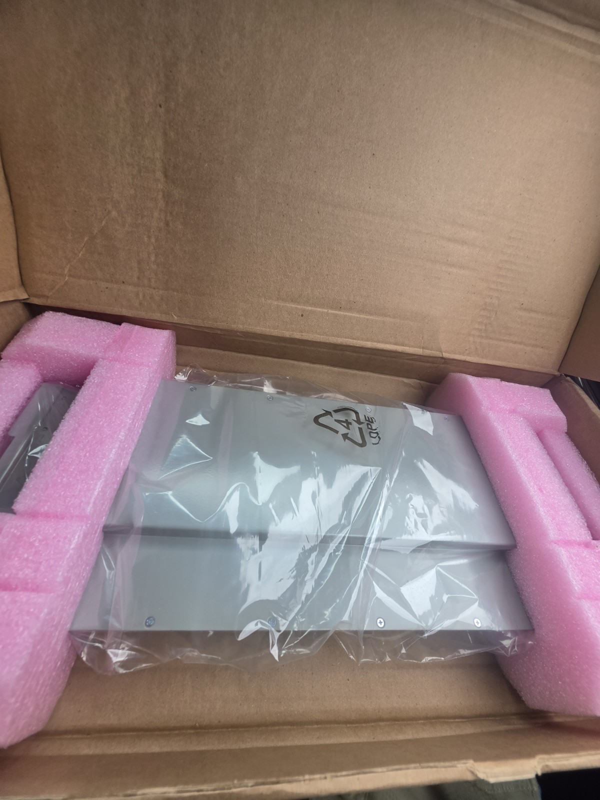 New In Box GE Multilin Entelligaurd Messenger ETSMSGR00 MF0A24000246 New In Box GE Multilin Entelligaurd Messenger ETSMSGR00 MF0A24000246