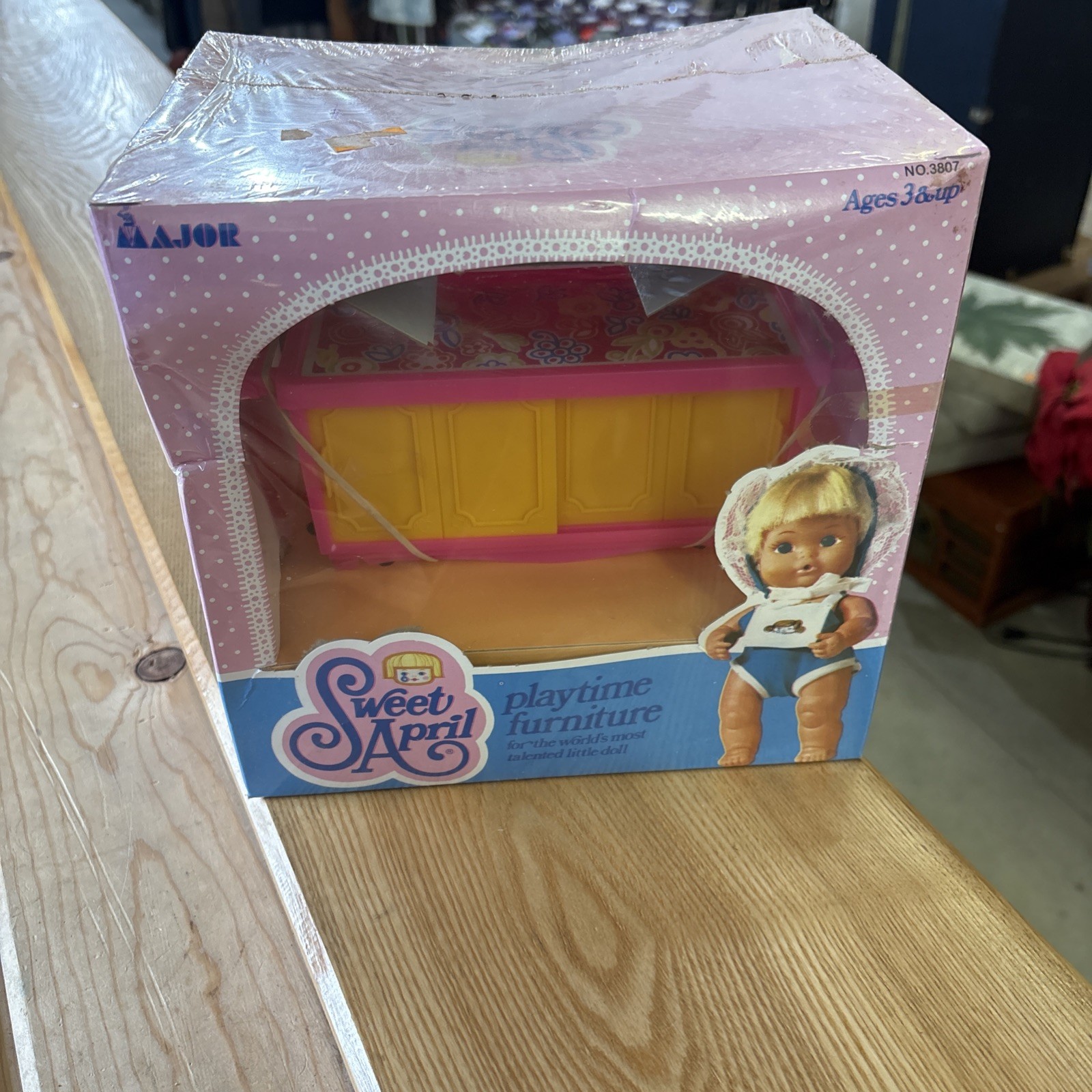Vintage 1979 Remco Sweet April Doll Furniture ~ Great Vintage Condition 💕 Vintage 1979 Remco Sweet April Doll Furniture ~ Great Vintage Condition 💕