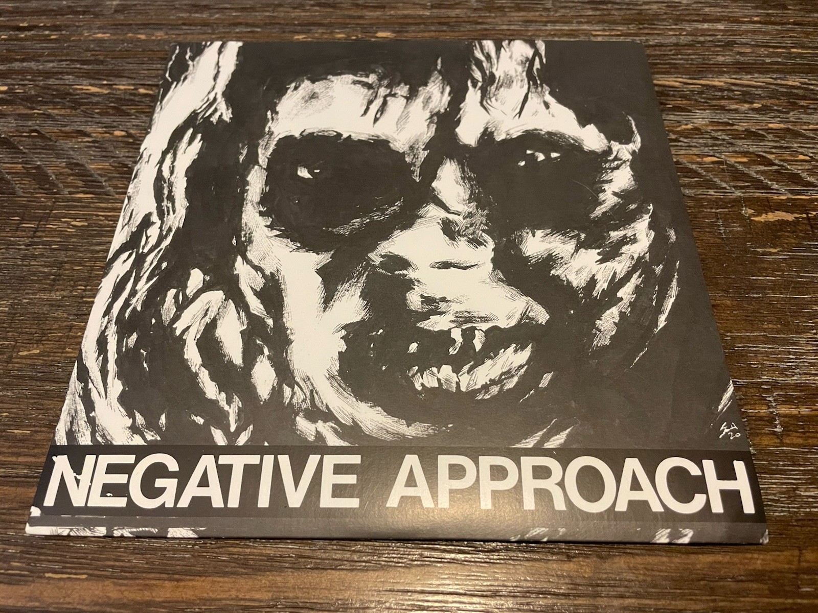 Negative Approach \ Negative Approach \