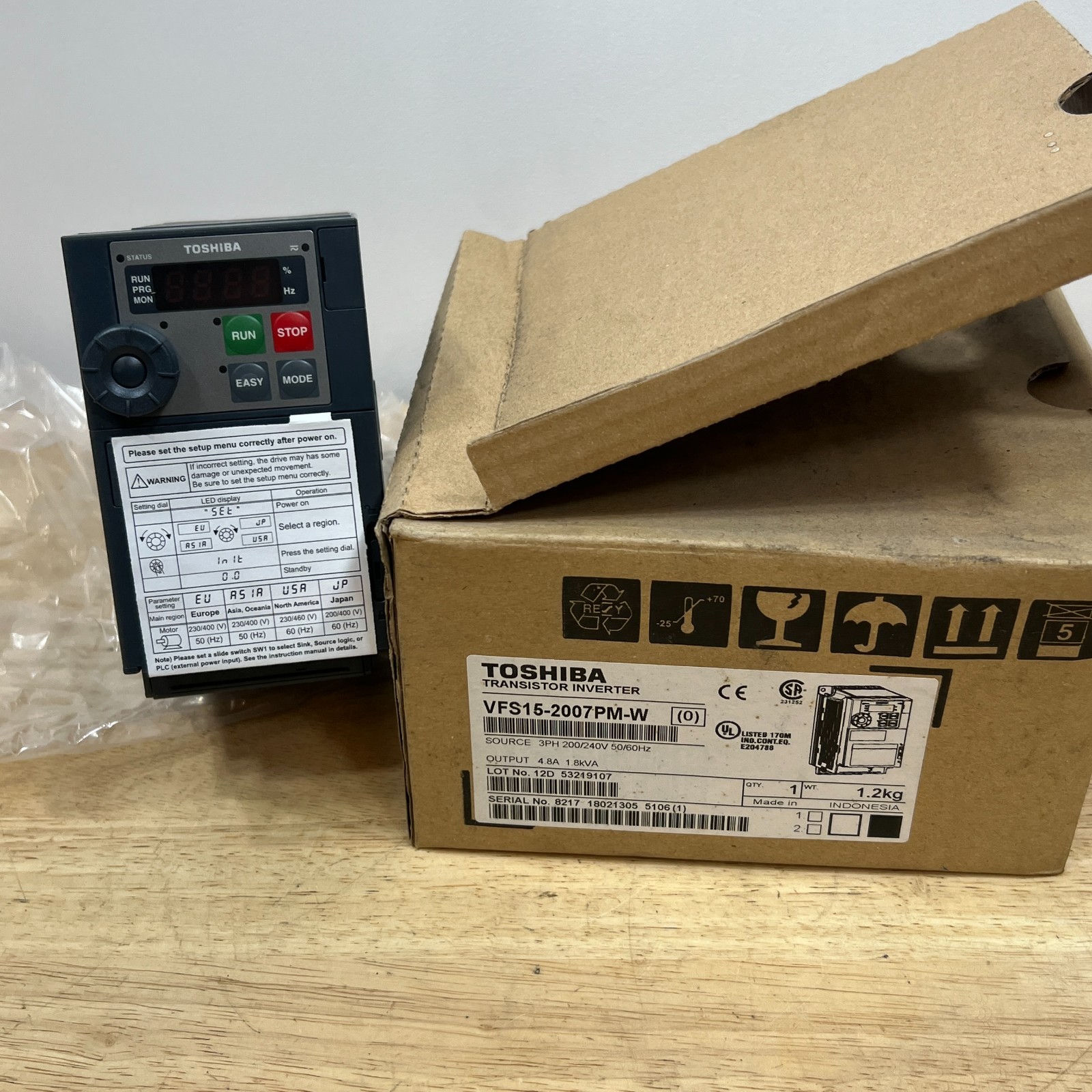 Toshiba VFS15-2007PM-W Transistor Inverter Open Box Toshiba VFS15-2007PM-W Transistor Inverter Open Box