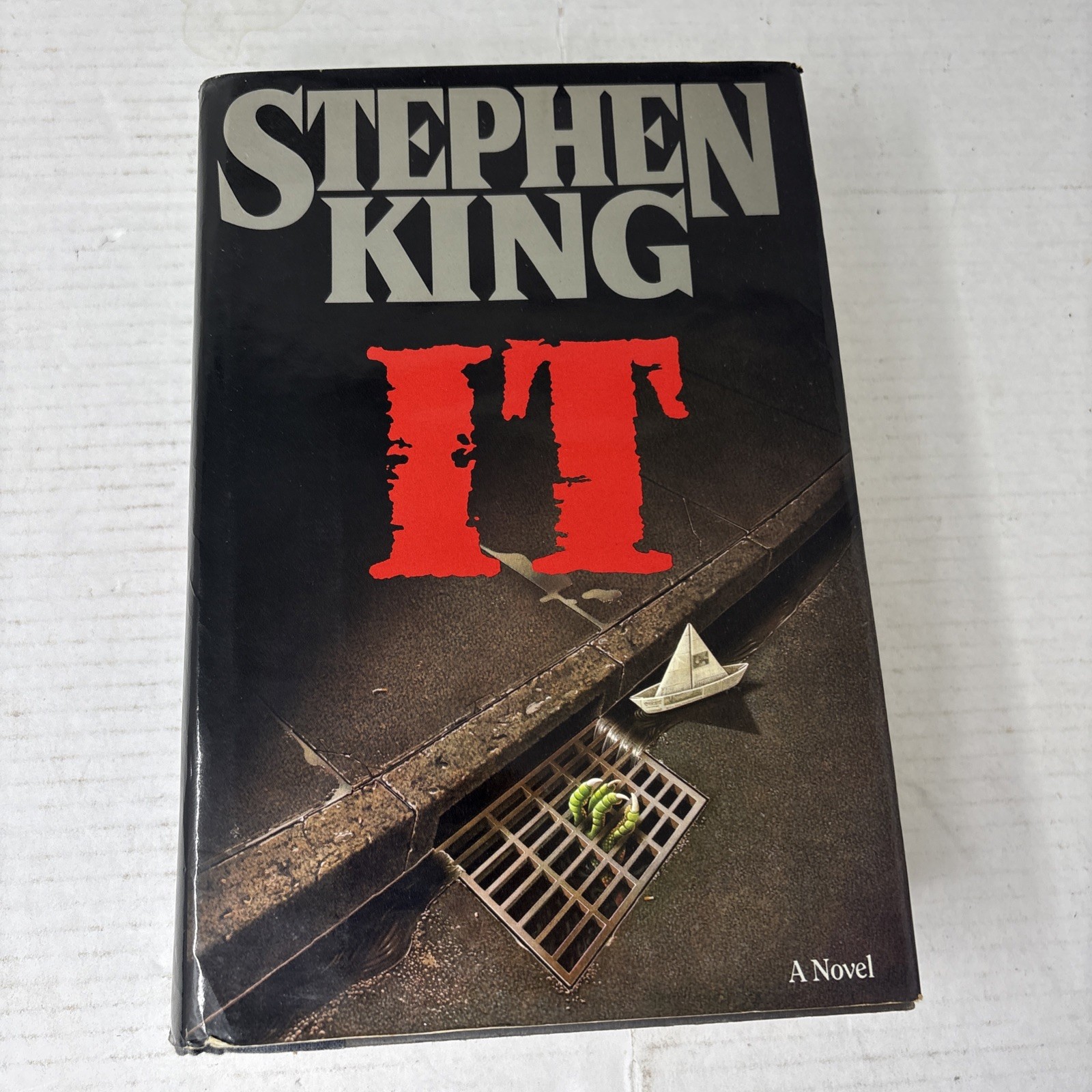 VTG 1986 IT Stephen King Hardcover Book Viking Ninth Printing Horror HC/DJ VTG 1986 IT Stephen King Hardcover Book Viking Ninth Printing Horror HC/DJ