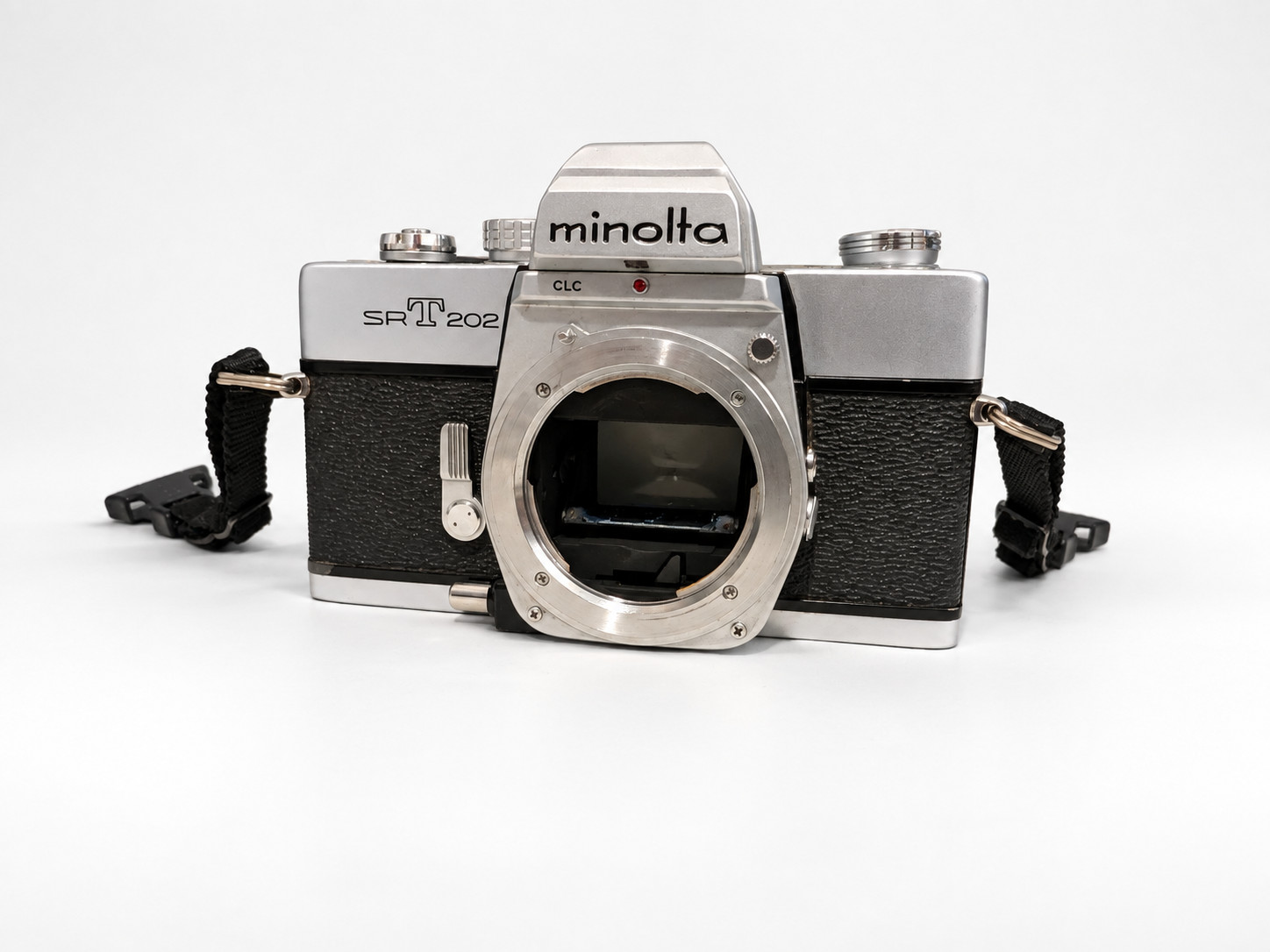 Minolta SRT-202 35mm SLR Film Camera Body Tested Working Light Meter