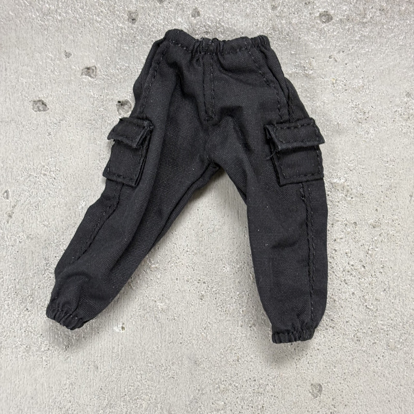 SU-NT4-AKPT-BK-B: B Grade 1/12 black capri ankle pants for 6\