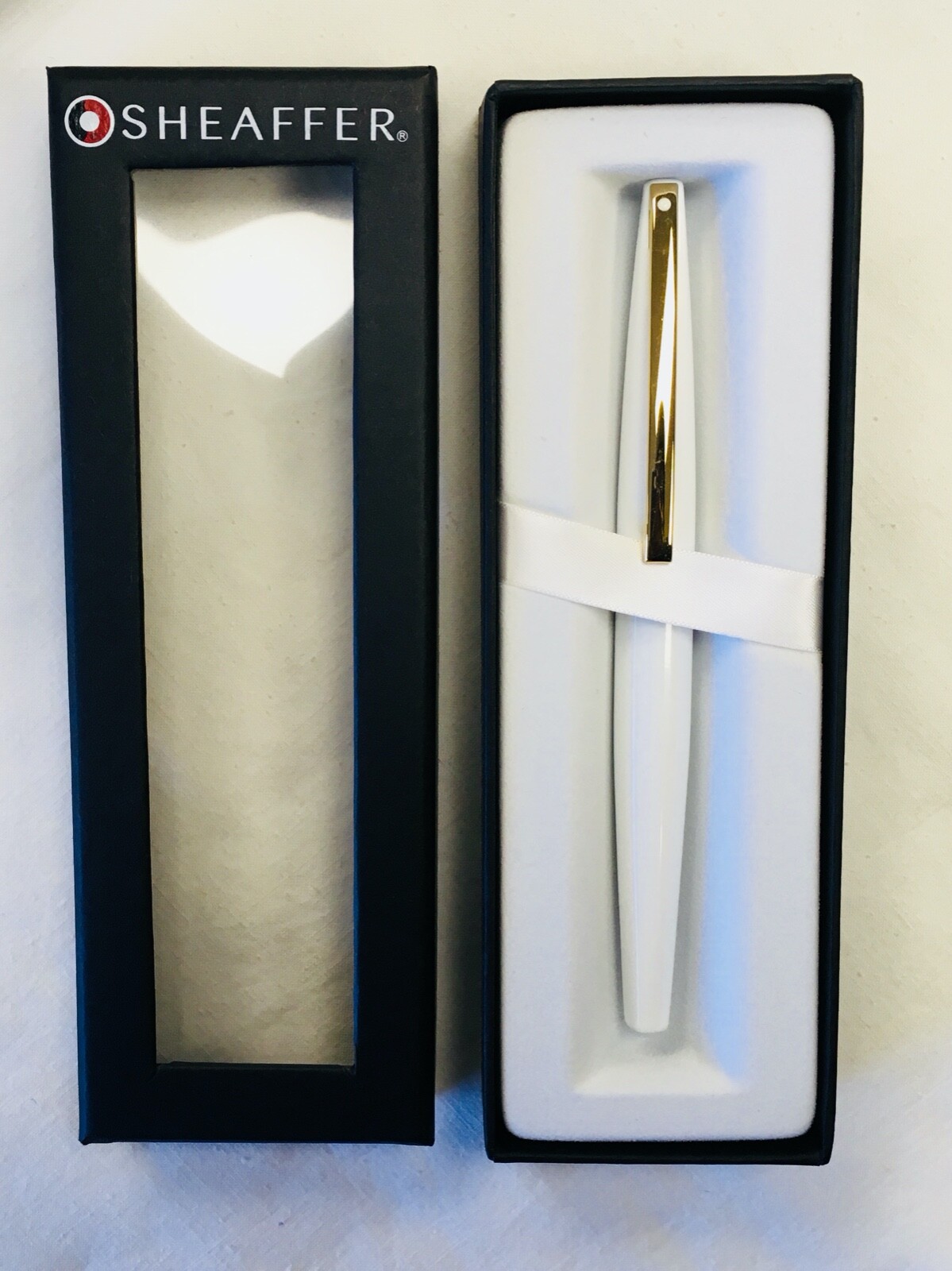 Sheaffer Taranis White Lightning “F” Nib Fountain Pen -- DAMAGED PACKAGING
