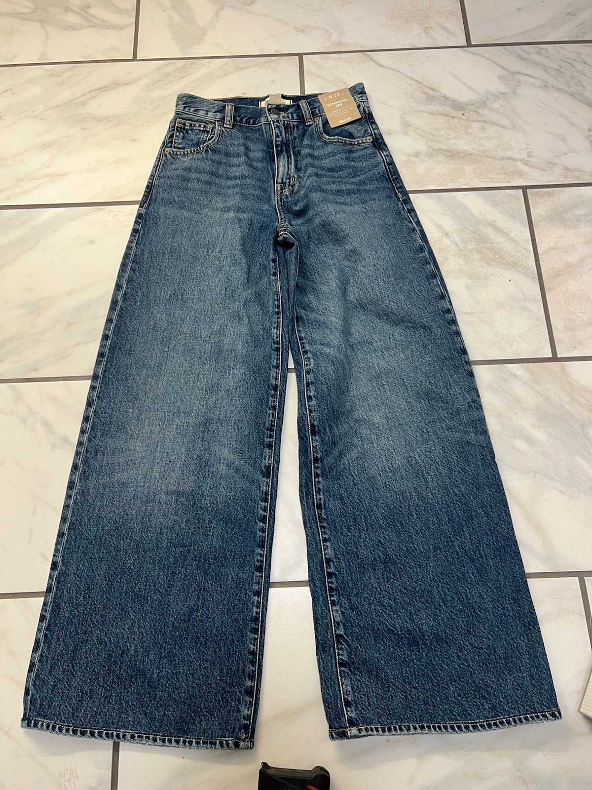 Madewell Women’s 23 Superwide Leg Jeans High Rise Blue Denim NWT Madewell Women’s 23 Superwide Leg Jeans High Rise Blue Denim NWT