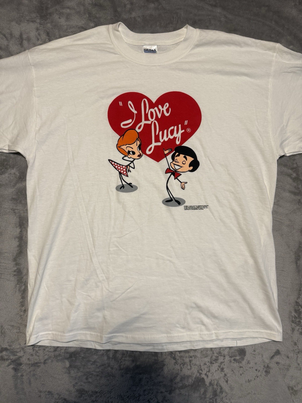 2002 I LOVE LUCY CBS SITCOM TV SERIES LUCILLE BALL DESI ARNAZ t-shirt XL White 2002 I LOVE LUCY CBS SITCOM TV SERIES LUCILLE BALL DESI ARNAZ t-shirt XL White