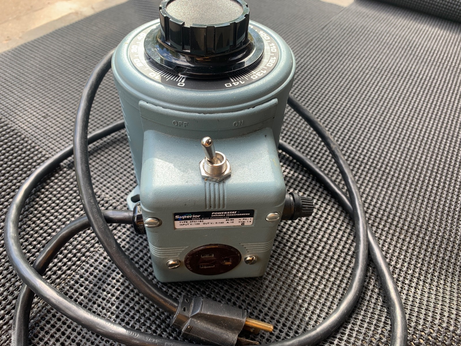 SUPERIOR ELECTRIC Powerstat 3PN116C Variable Transformer 10A 120V In, 0-140V Out