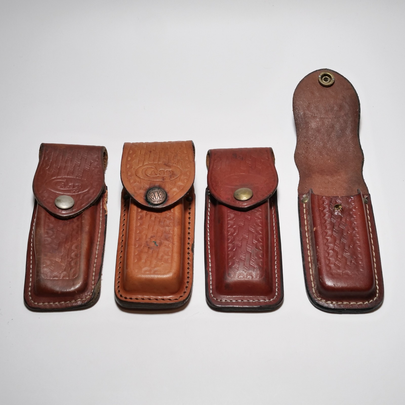 Vintage Case XX Brown Leather Folding Knife Belt Pouch / Sheath Lot of 4 Vintage Case XX Brown Leather Folding Knife Belt Pouch / Sheath Lot of 4