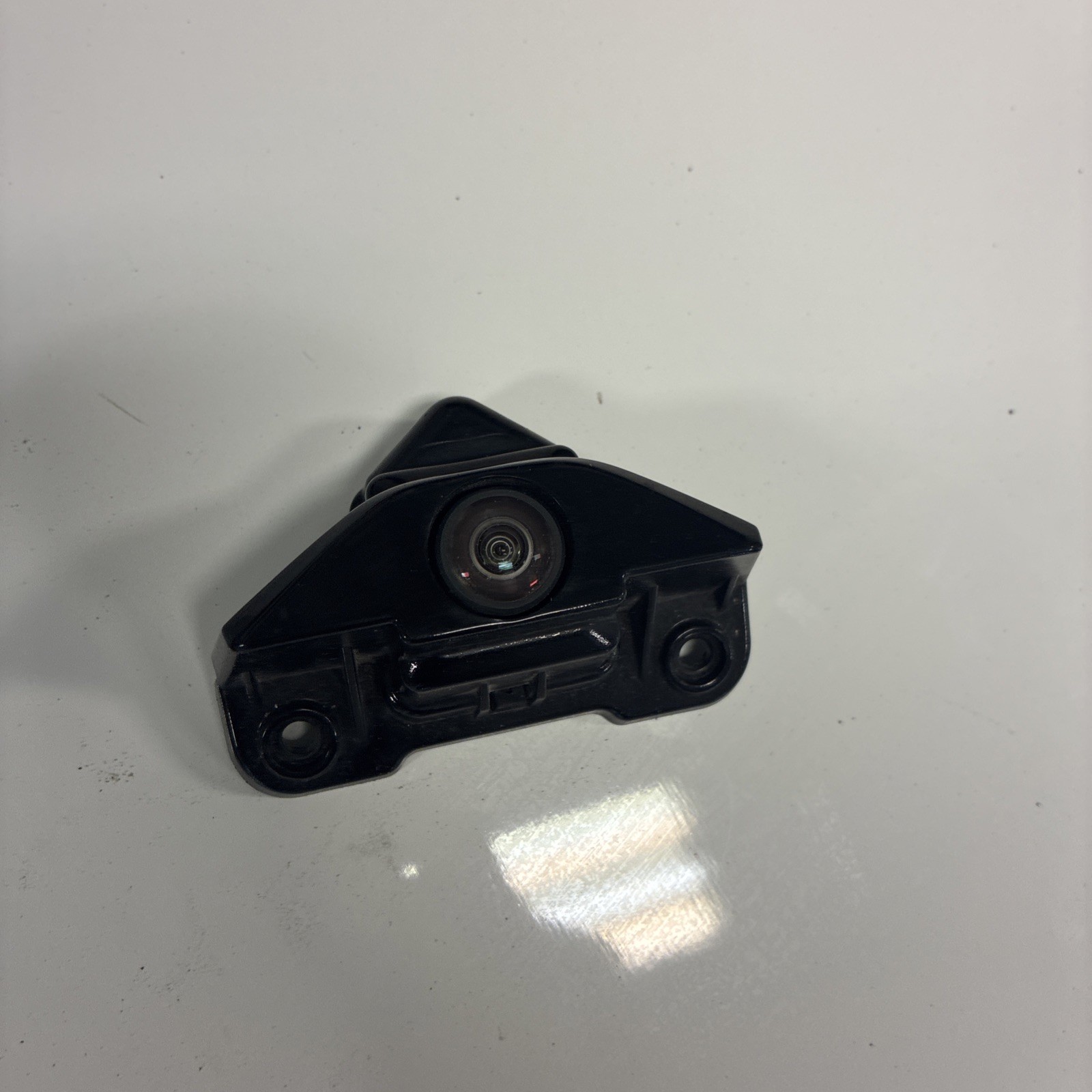2020–2023 Buick Encore GX Front Grille Camera OEM Surround View 2020–2023 Buick Encore GX Front Grille Camera OEM Surround View