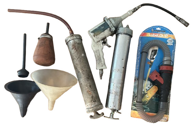 7pc Fluid Service Tool Bundle Grease Gun Suction Gun Funnels Lubeloop – Used 7pc Fluid Service Tool Bundle Grease Gun Suction Gun Funnels Lubeloop – Used