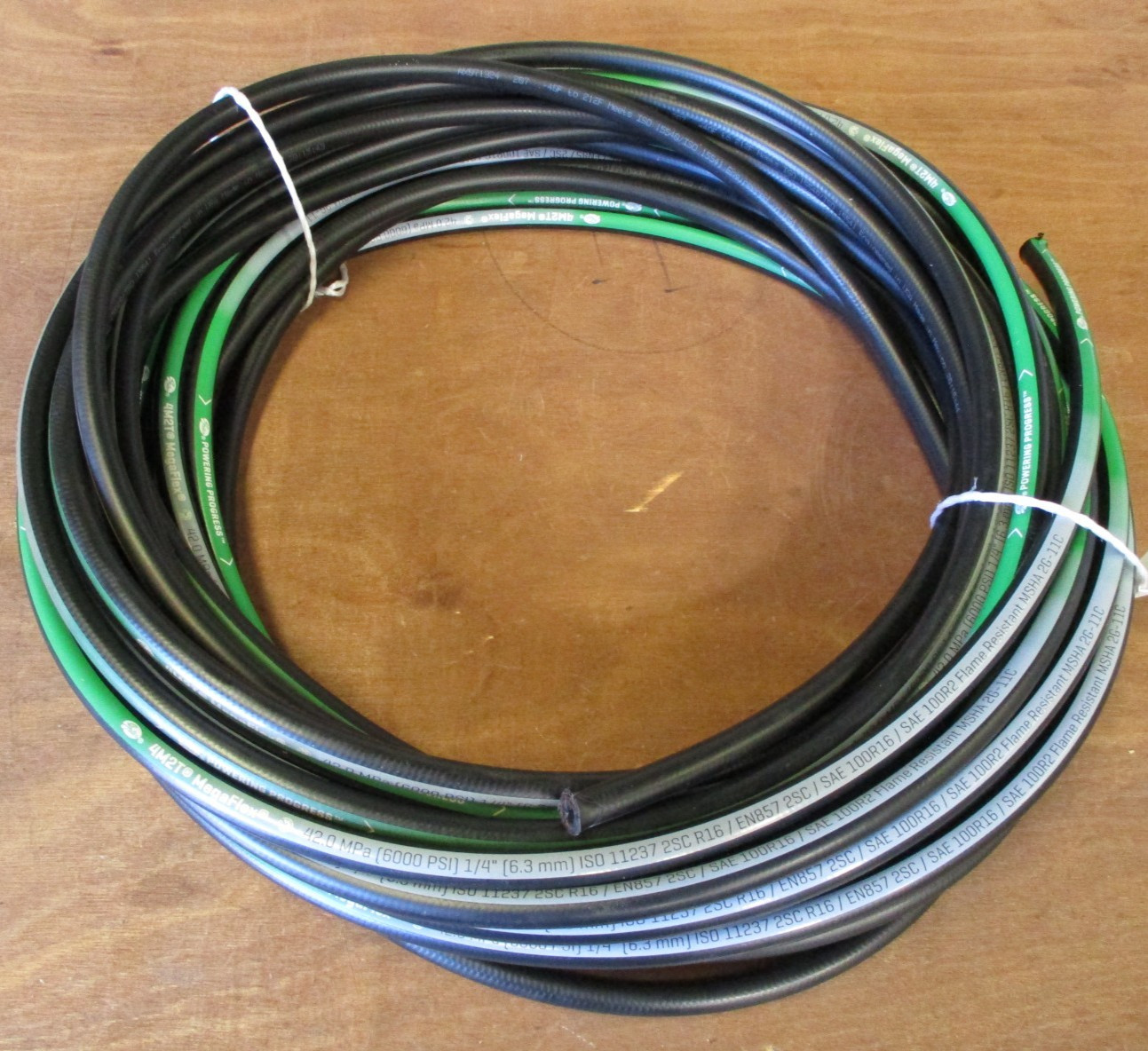 GATES HYDRAULIC HOSE 4M2T 1/4 GATES HYDRAULIC HOSE 4M2T 1/4