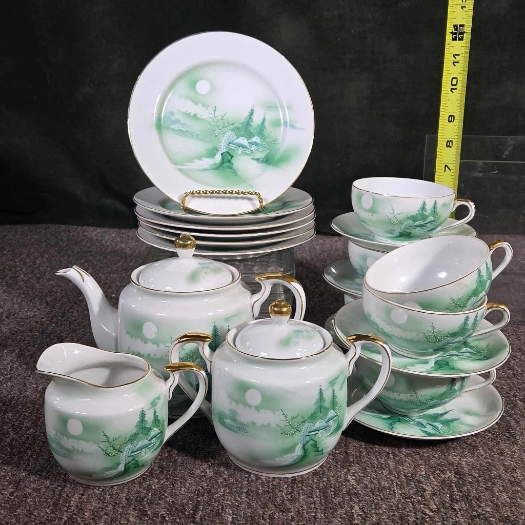 Vintage Green Hayasi Kutani Geisha Portrait Lithophane Mount Fuji Tea Set Vintage Green Hayasi Kutani Geisha Portrait Lithophane Mount Fuji Tea Set
