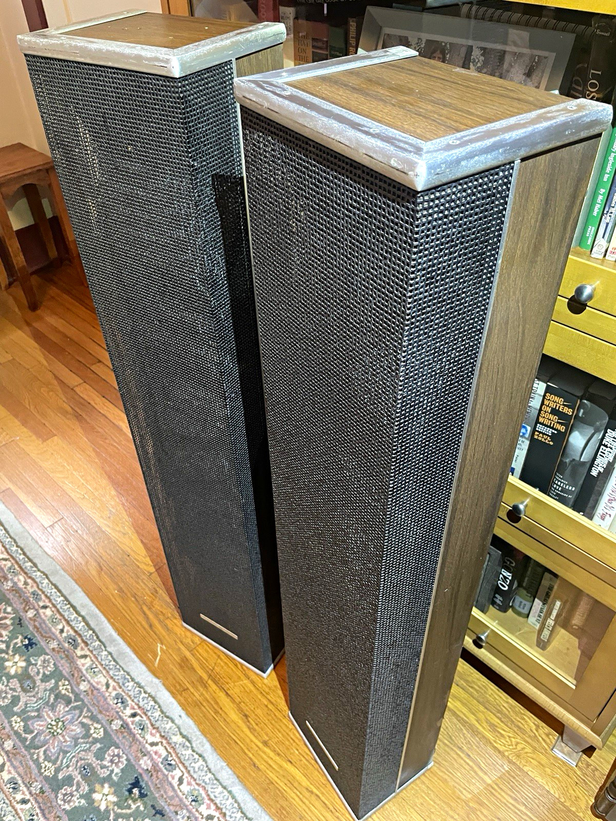 Vintage Electro-Voice LR4B Line Radiator Speakers Pair MCM Wood Grain 90W 8 Ohm