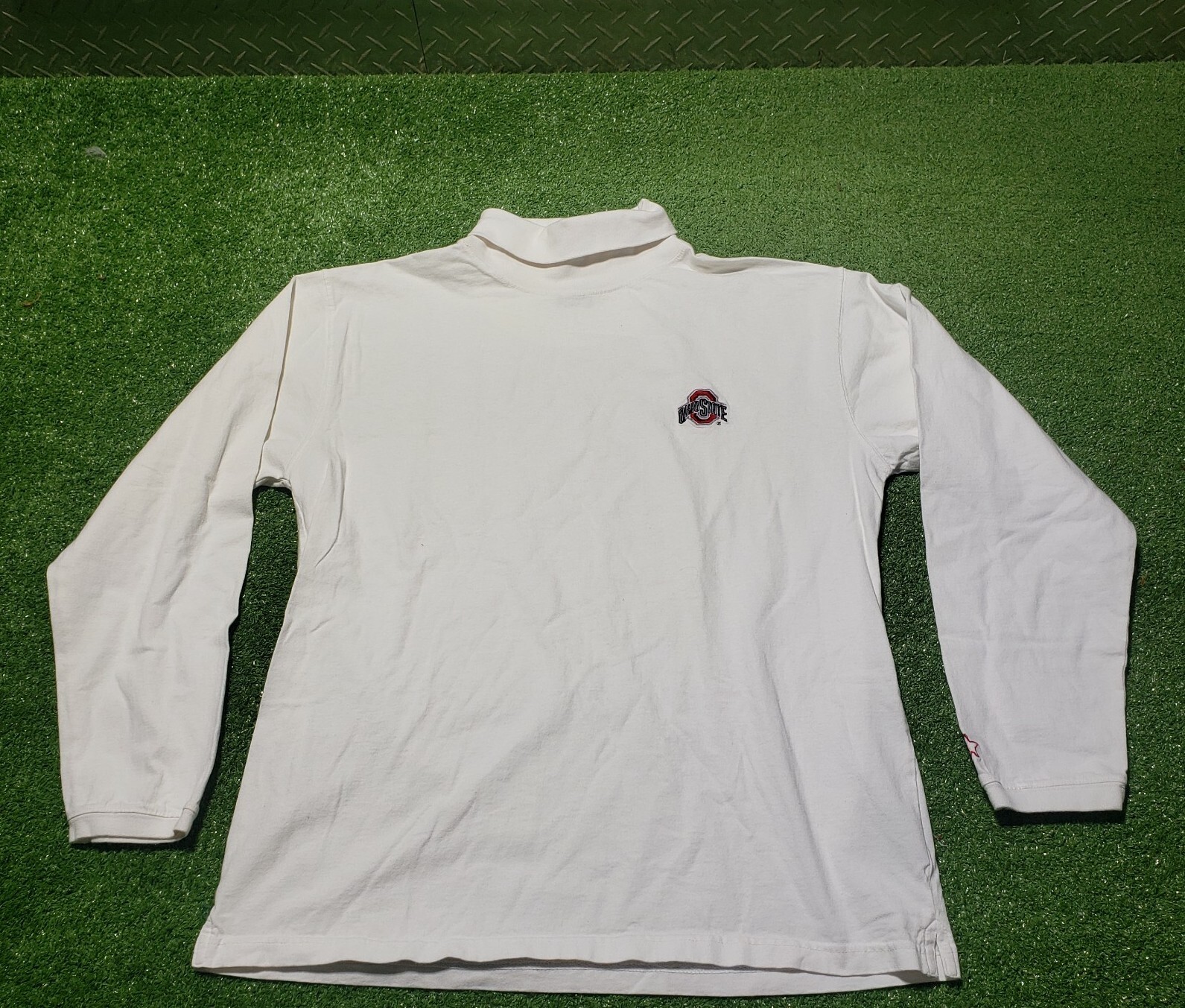 Vintage Starter Ohio State Buckeyes mock long sleeve shirt Large Vintage Starter Ohio State Buckeyes mock long sleeve shirt Large
