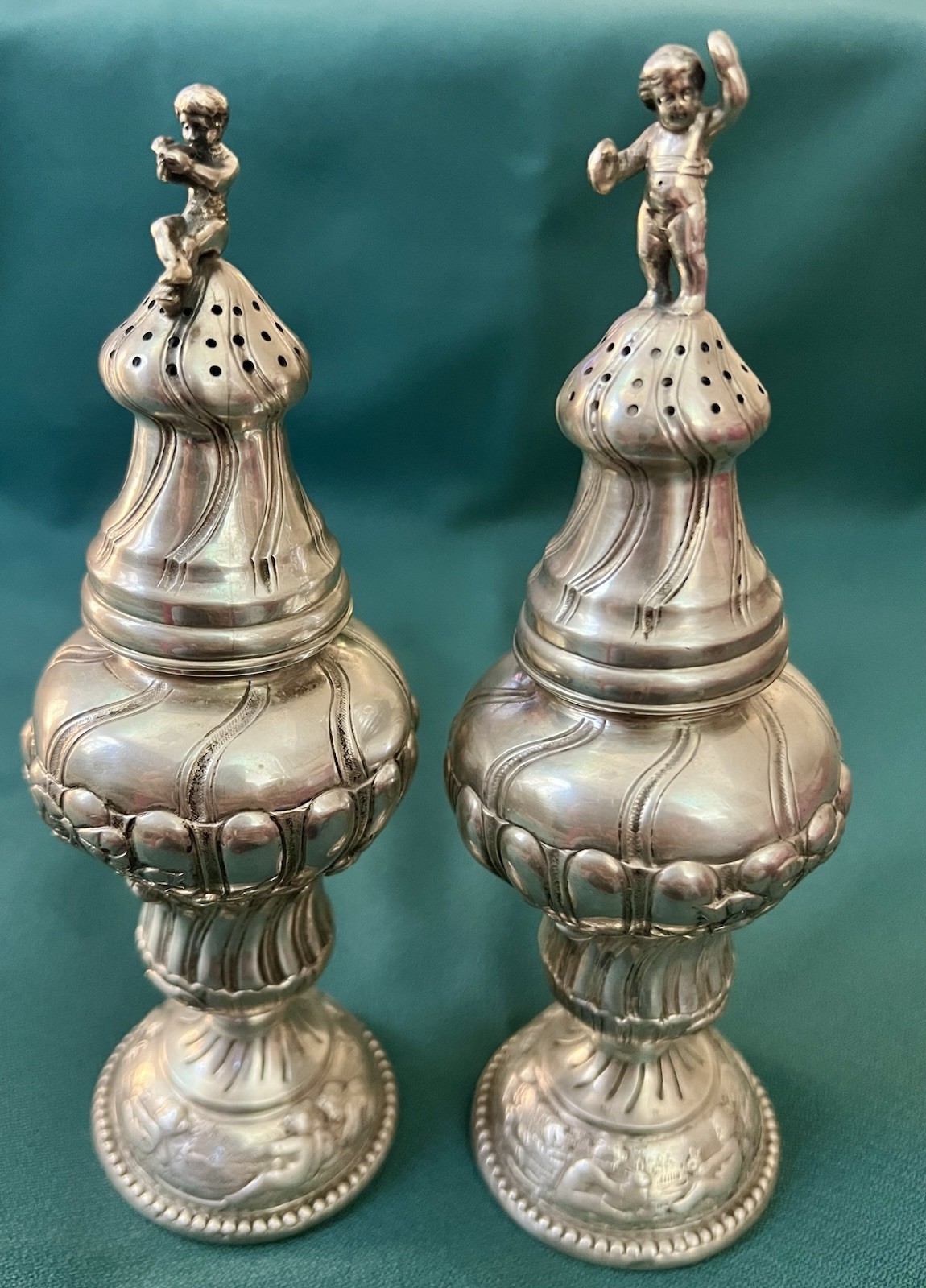 FABULOUS PAIR 800 SILVER ANTIQUE GERMAN SALT/PEPPER SHAKERS FIGURAL TOPS 364 GR