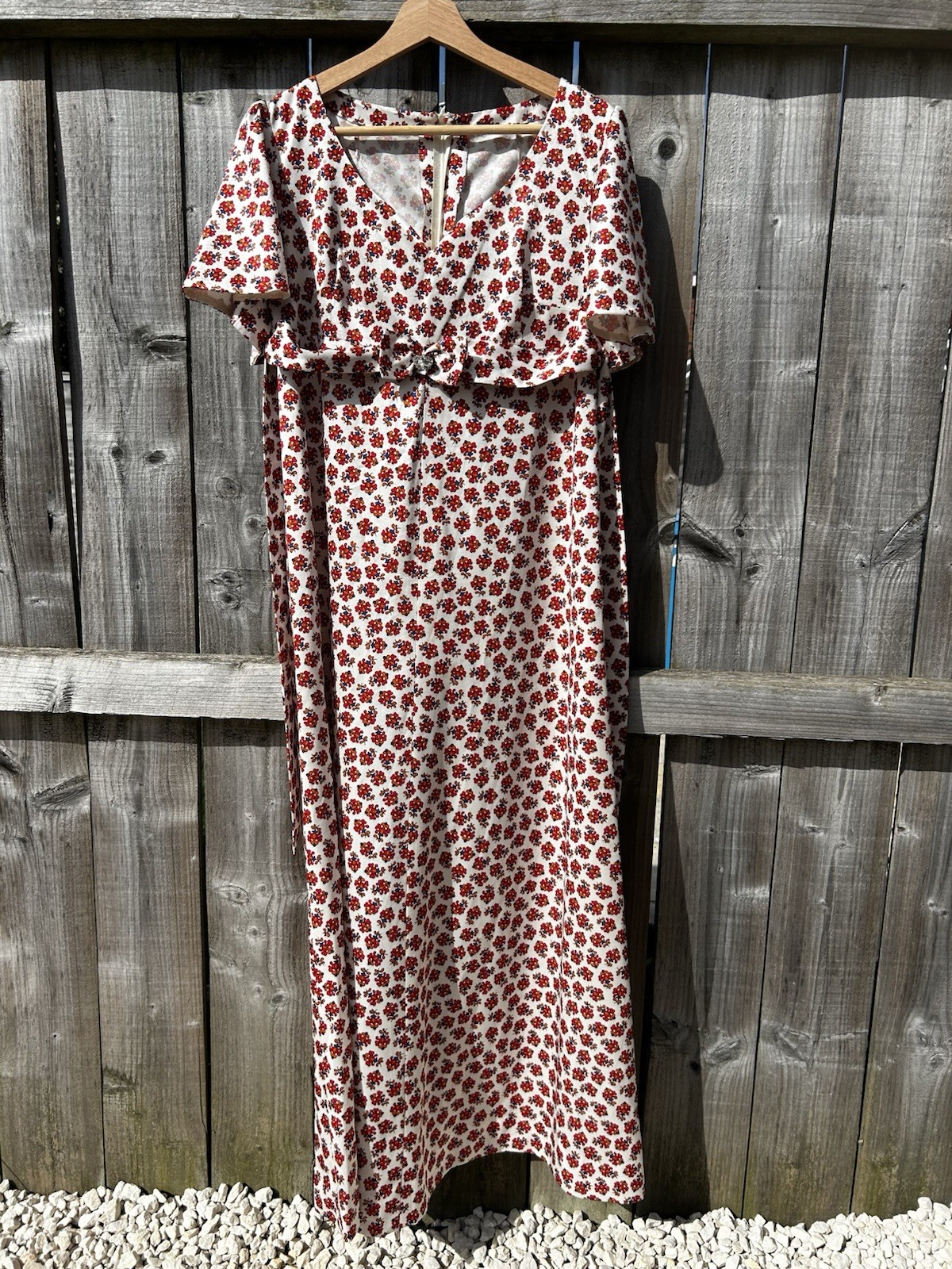 Vintage Women’s handmade floral sweetheart maxi dress