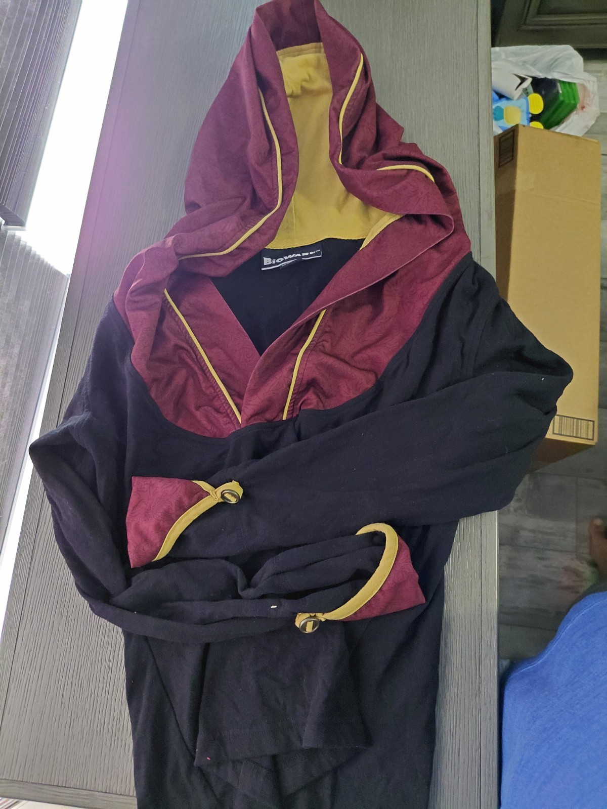 Dragon Age BioWare Women M Size  hoodie jacket NWOT Rare HTF