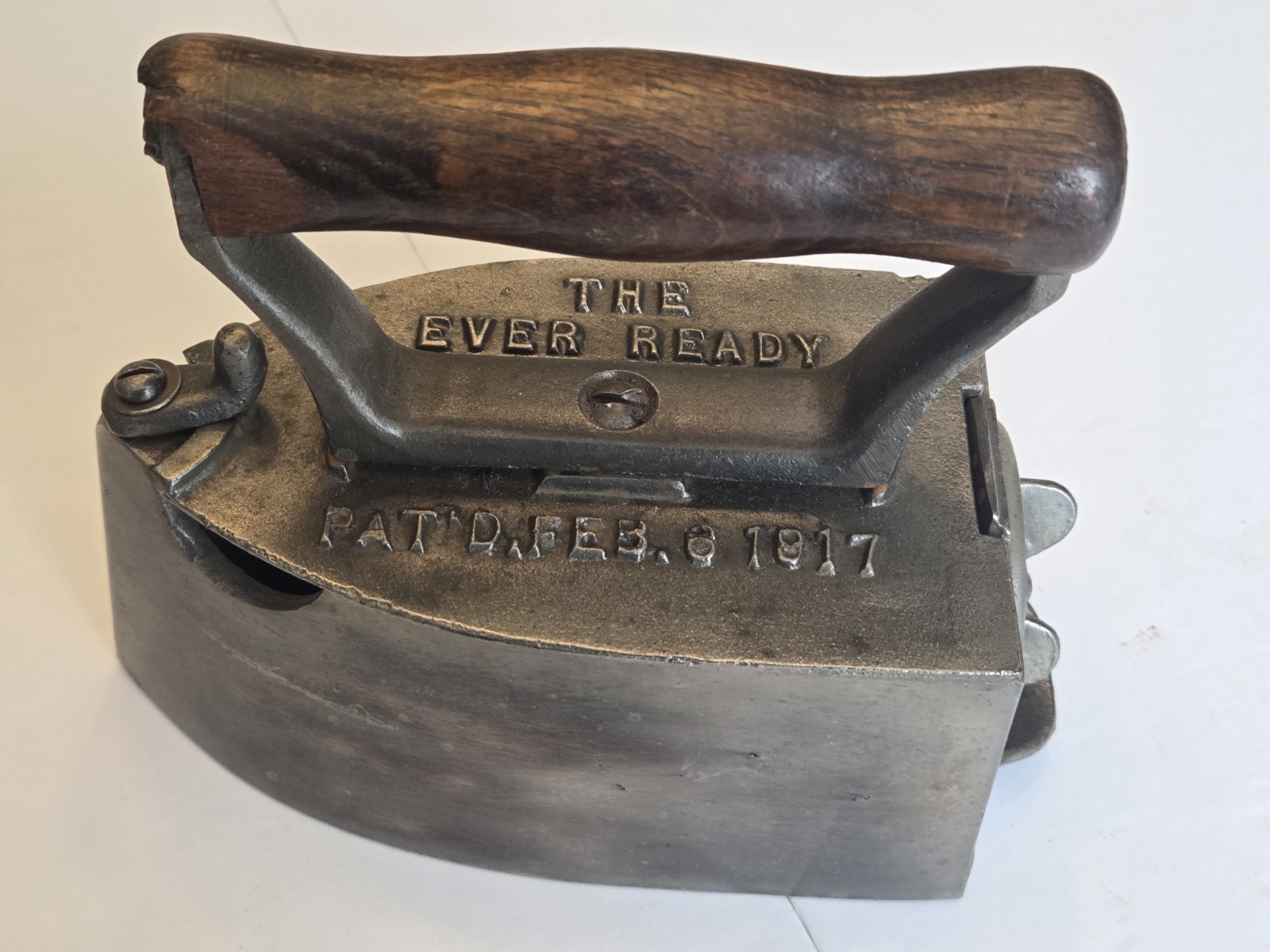 Antique Charcoal/coalfired box The Ever Ready Pat. 1917 Antique Charcoal/coalfired box The Ever Ready Pat. 1917