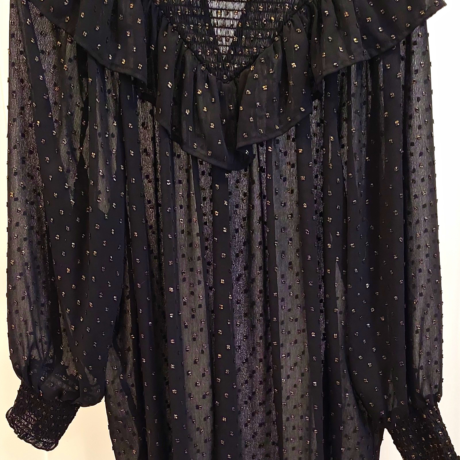 Cupio Women’s 2X Plus Black Chiffon Sheer Polka Dot Ruffle Smocked Blouse Cupio Women’s 2X Plus Black Chiffon Sheer Polka Dot Ruffle Smocked Blouse