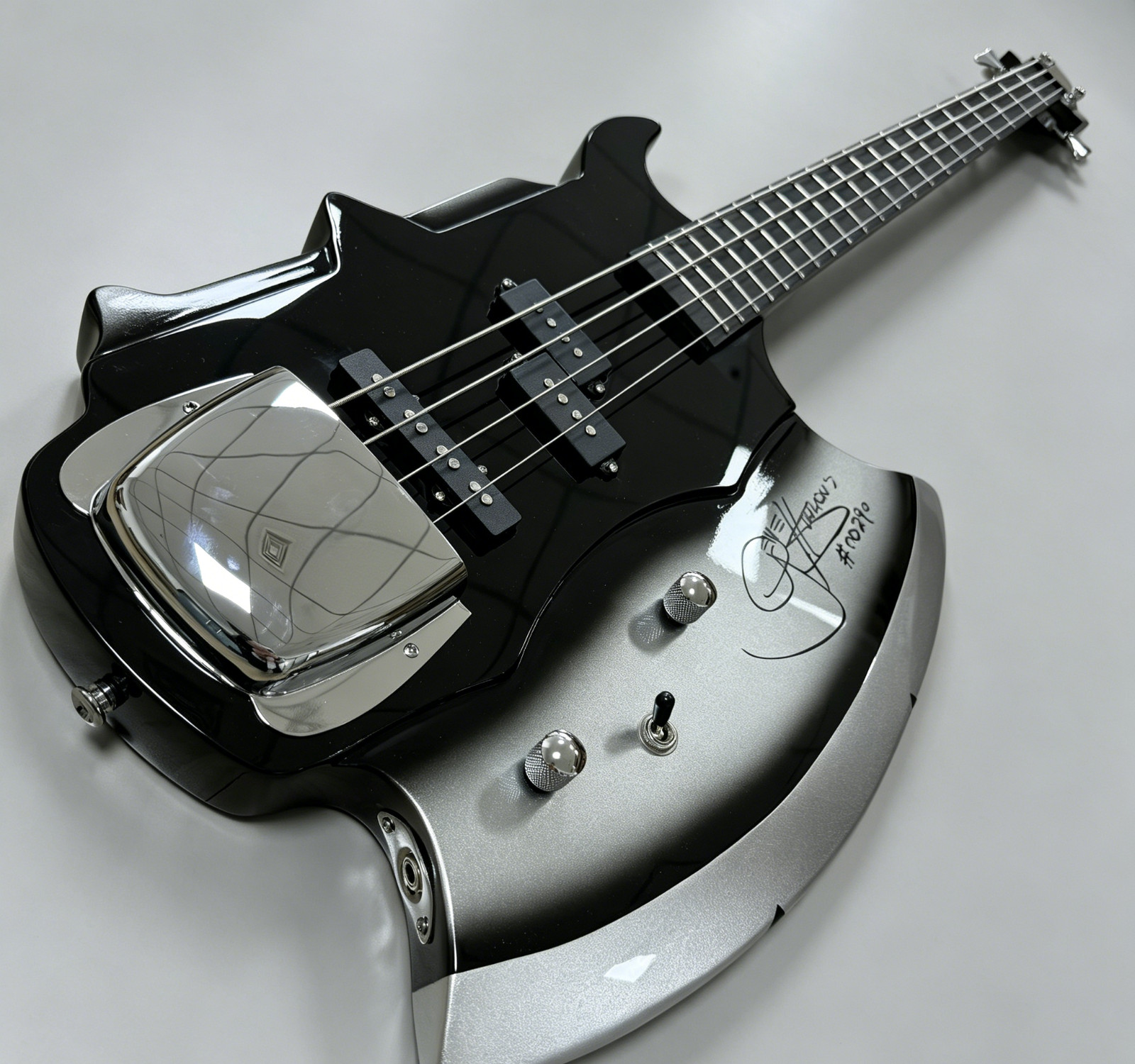 Us Warehouse Axe Bass Gene Simmons Electric Guitar Bass Rosewood Fretboard Black