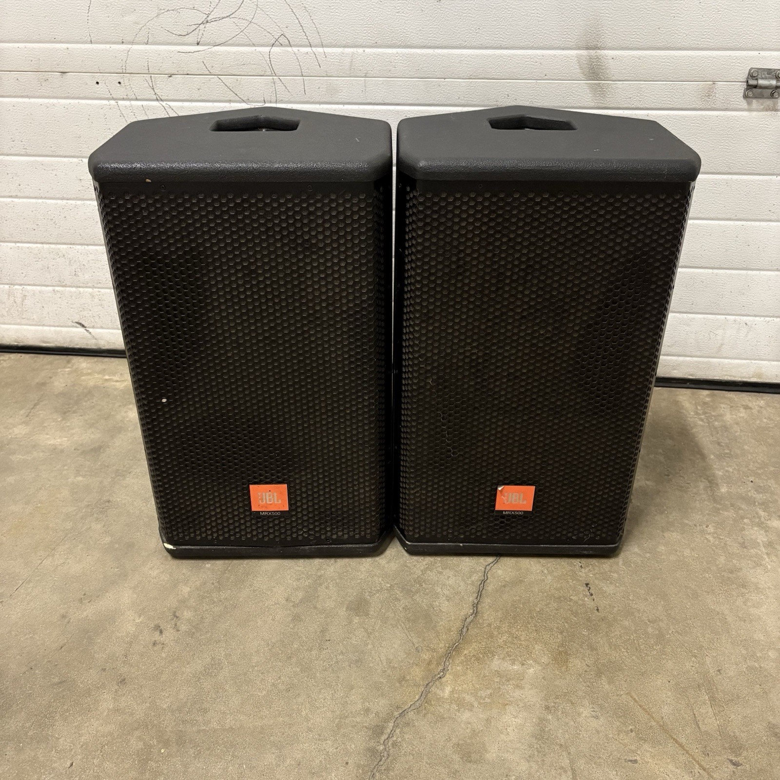 Pair JBL MRX500 Professional PA Speakers 2-Way Passive Loudspeakers Pair JBL MRX500 Professional PA Speakers 2-Way Passive Loudspeakers