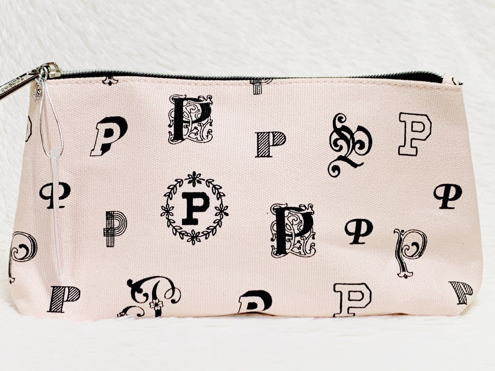 Victoria’s Secret PINK Vintage Crest Logo Makeup Beauty Travel Bag 9.5”x2.5”x5”