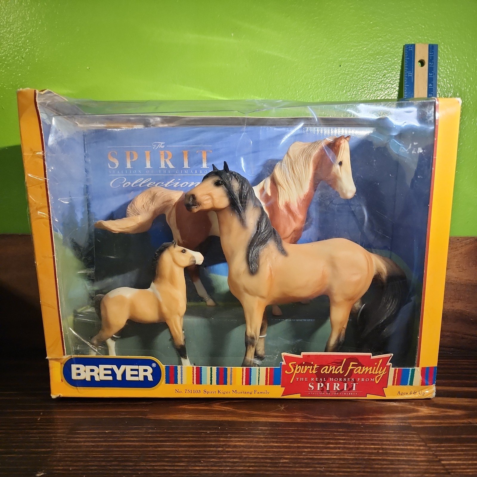 Breyer 2002 Horses Spirit and Family No. 751103 Kiger Mustang NEW *box damaged* Breyer 2002 Horses Spirit and Family No. 751103 Kiger Mustang NEW *box damaged*