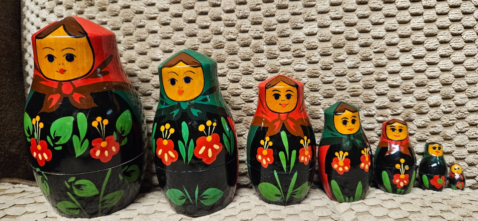 Vintage Set USSR Russian Matryoshka 7 Pc Nesting Dolls Stamped EUC 5 Vintage Set USSR Russian Matryoshka 7 Pc Nesting Dolls Stamped EUC 5