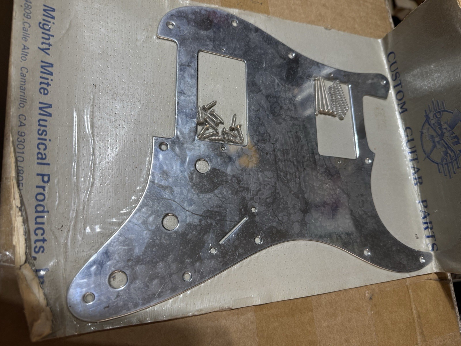 Vintage Mighty Mite Metal Stratocaster HH Electric Guitar Pickguard Vintage Mighty Mite Metal Stratocaster HH Electric Guitar Pickguard