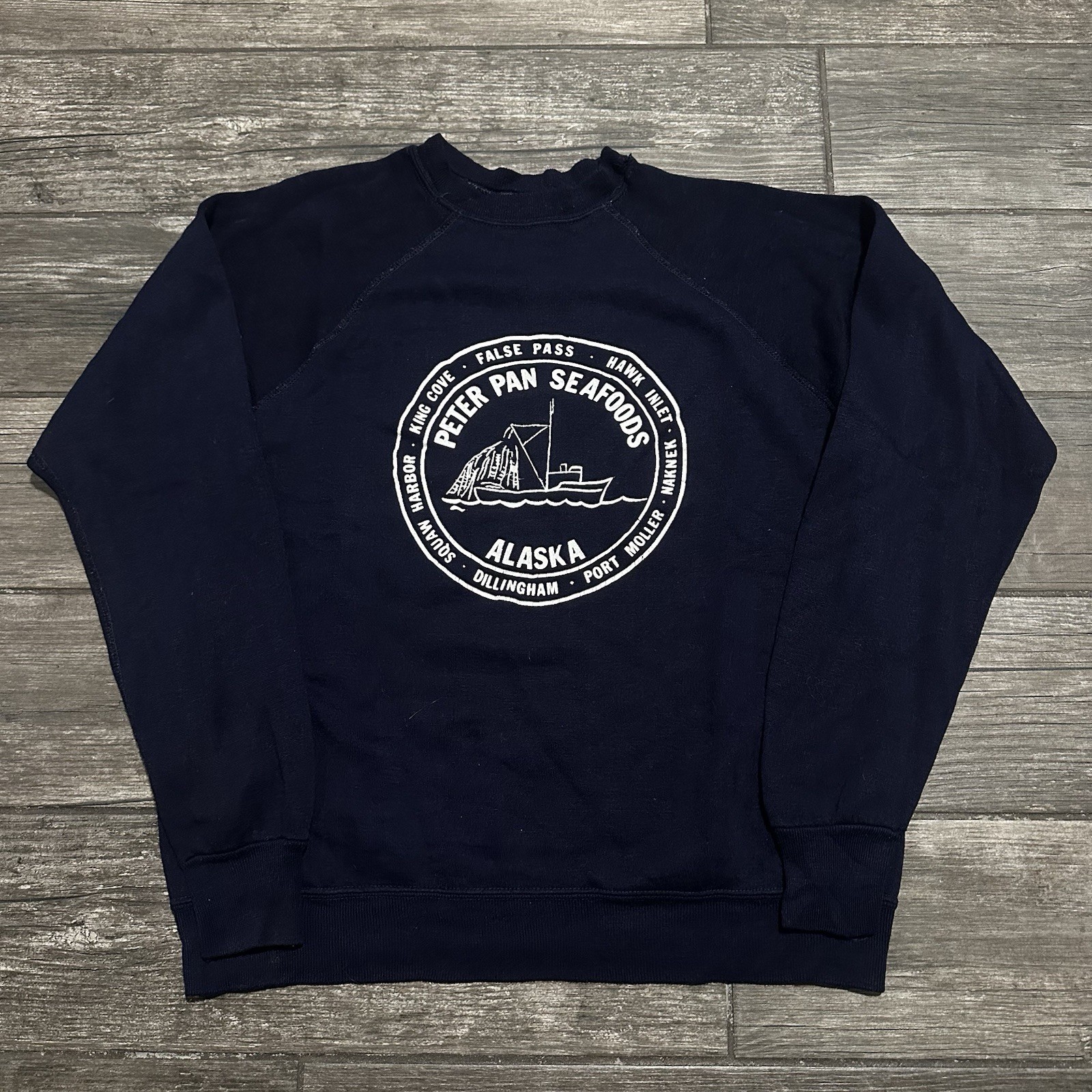 VTG 60s PETER PAN SEAFOODS ALASKA BLUE CREWNECK SWEATSHIRT FITS SZ L VTG 60s PETER PAN SEAFOODS ALASKA BLUE CREWNECK SWEATSHIRT FITS SZ L