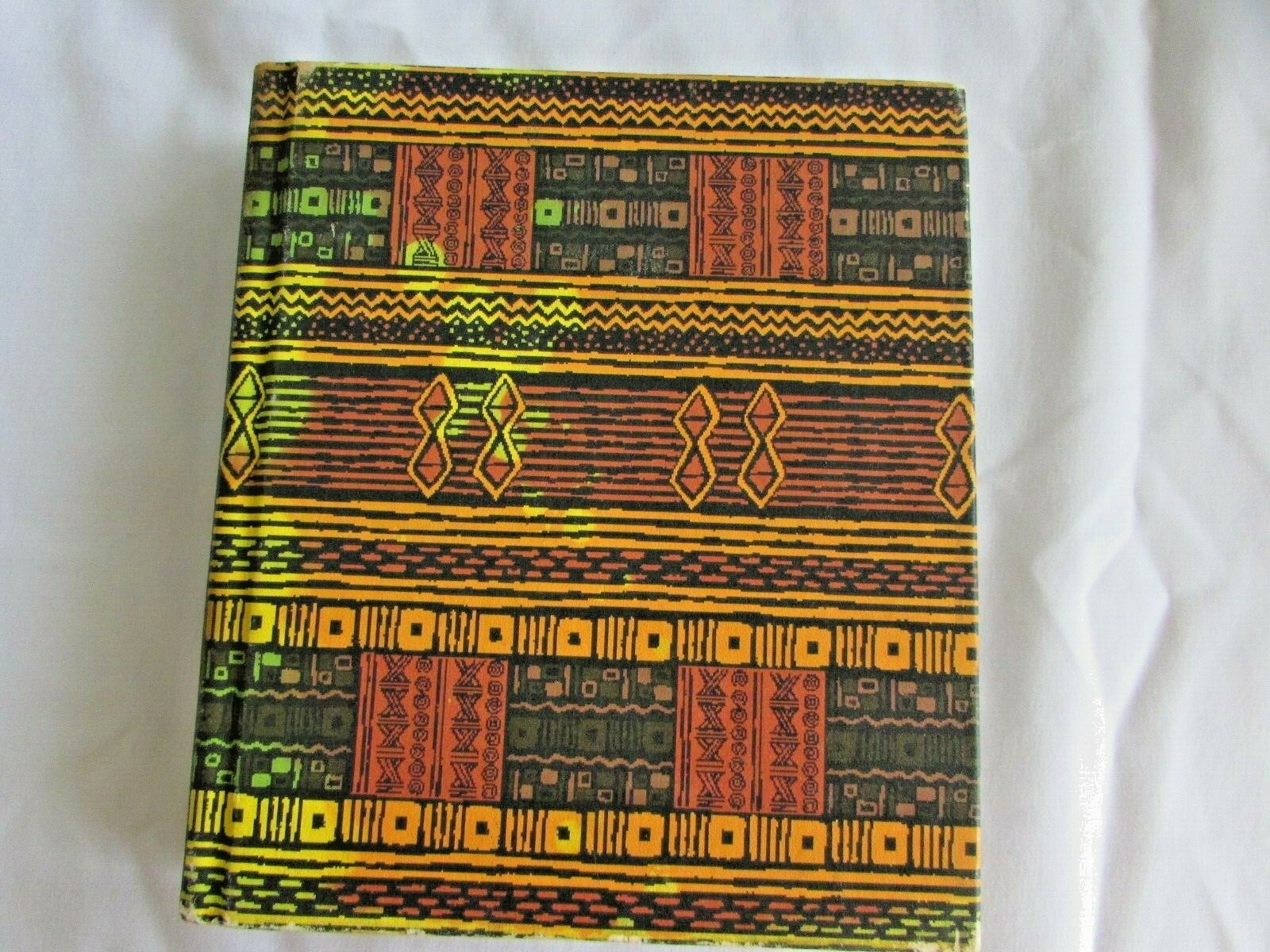 MANY STRONG & BEAUTIFUL VOICES (From Africans) by Quinn Eli (HC 1997)