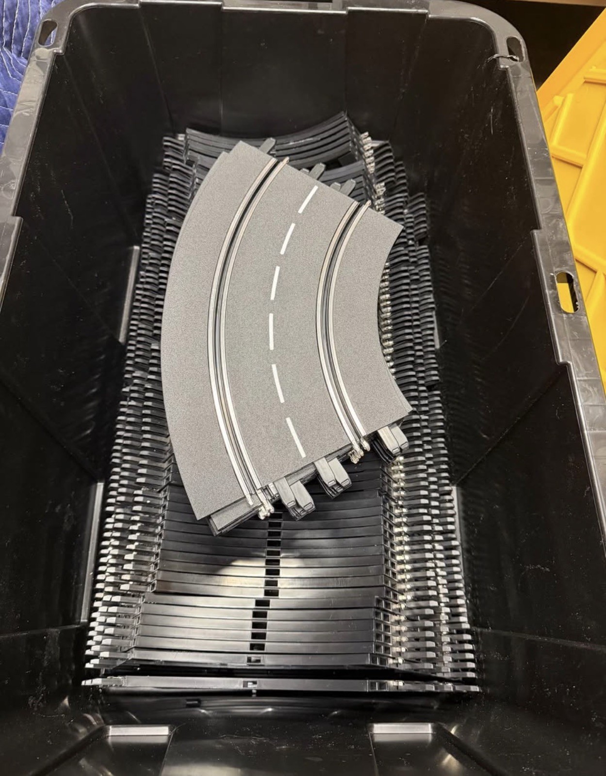 Carrera digital 124/132   1/60 Curve Track  $4 a piece