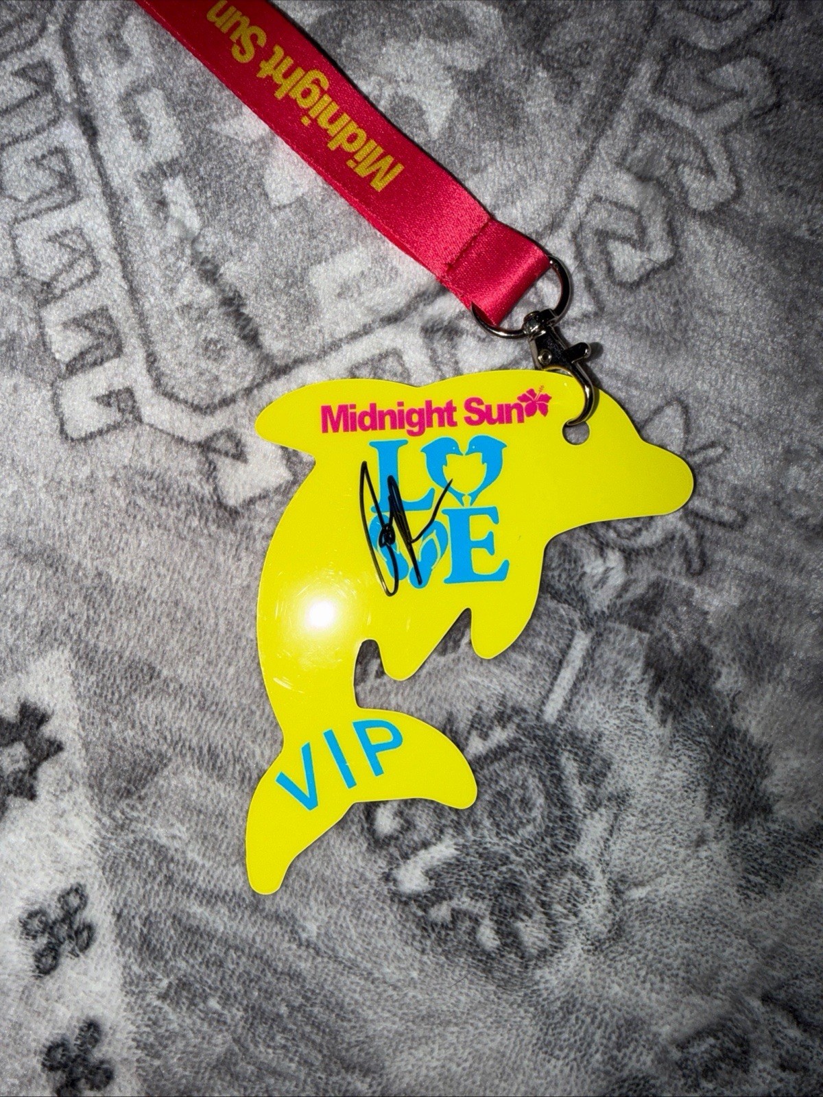 Authentic Autographed Zara Larsson Dolphin VIP 1 Pass MidnightSun Authentic Autographed Zara Larsson Dolphin VIP 1 Pass MidnightSun
