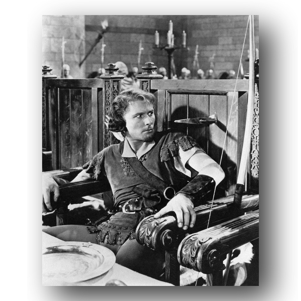 Errol Flynn Photo 8x10 The Adventures Of Robin Hood 1939 Film Set Costume Errol Flynn Photo 8x10 The Adventures Of Robin Hood 1939 Film Set Costume
