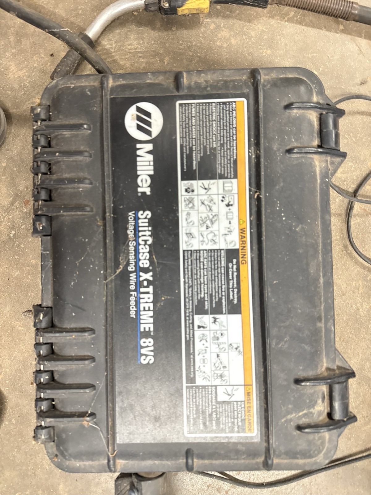 Miller Suitcase X-TREME 8VS Voltage Sensing Wire Feeder Miller Suitcase X-TREME 8VS Voltage Sensing Wire Feeder