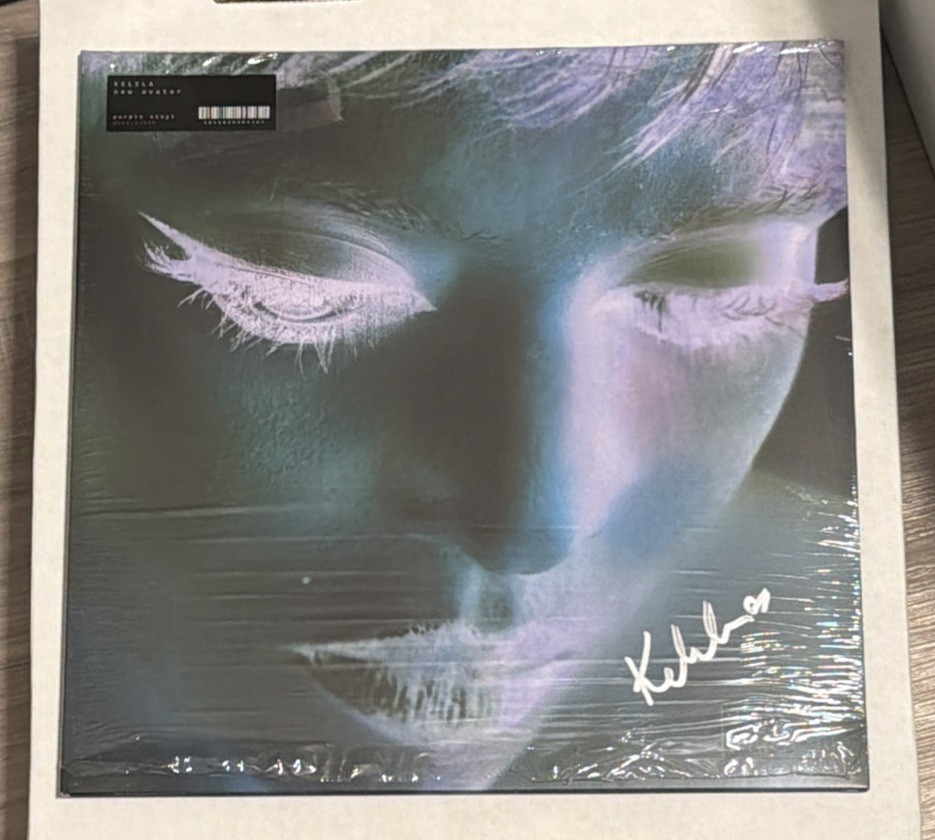 Kelela signed New Avatar Album Autographed Vinyl Lap Kelela signed New Avatar Album Autographed Vinyl Lap