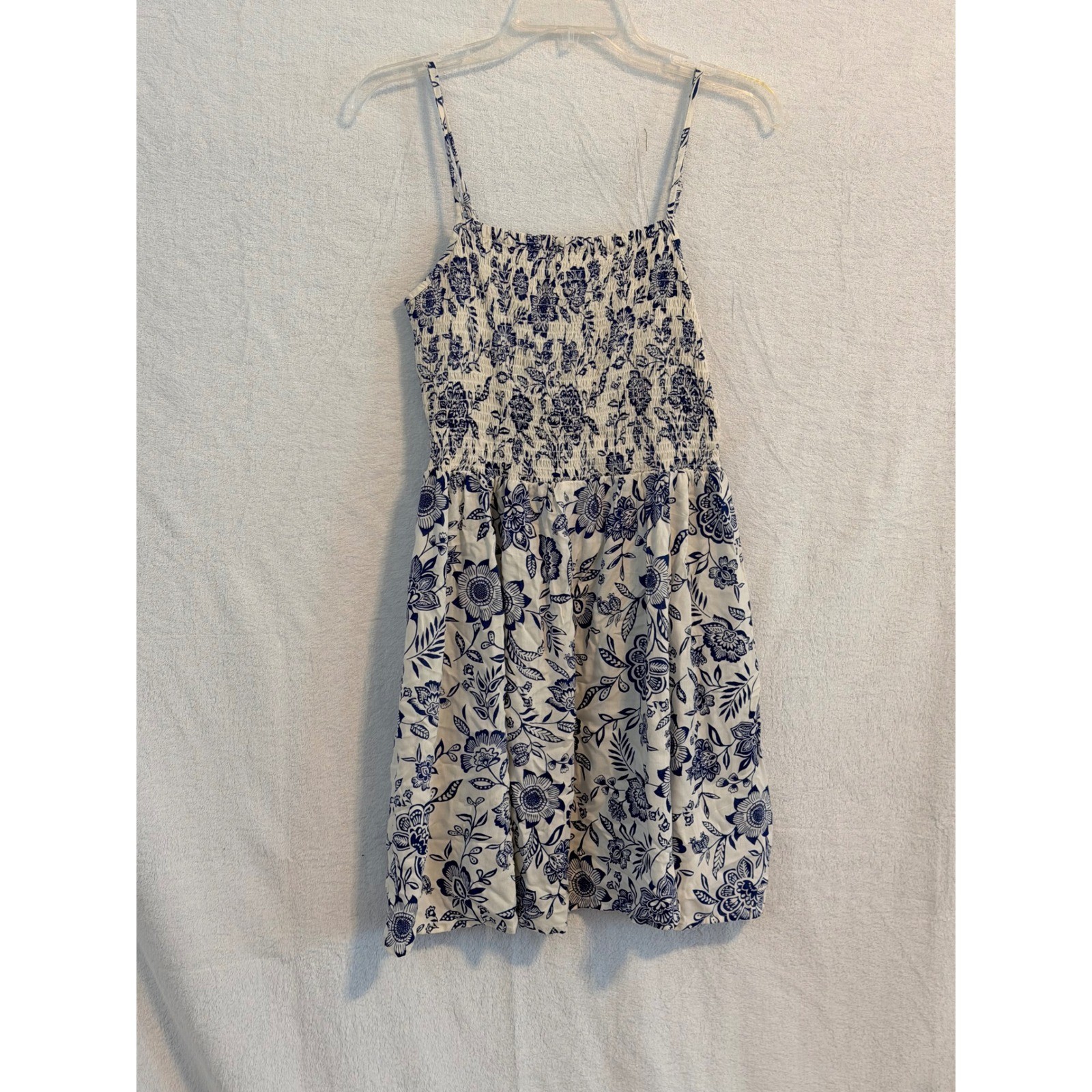 Angie Blue White Floral Smocked Mini Dress Womens Large NWT Rayon Boho Summer Angie Blue White Floral Smocked Mini Dress Womens Large NWT Rayon Boho Summer