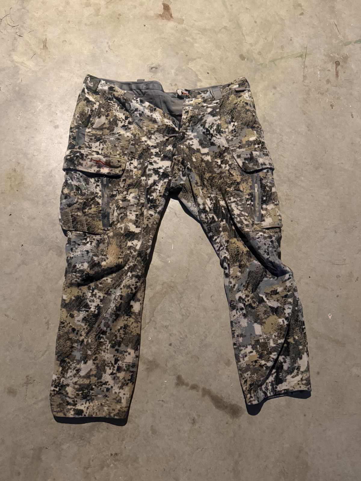 sitka stratus pants xl used camo hunting pants windproof