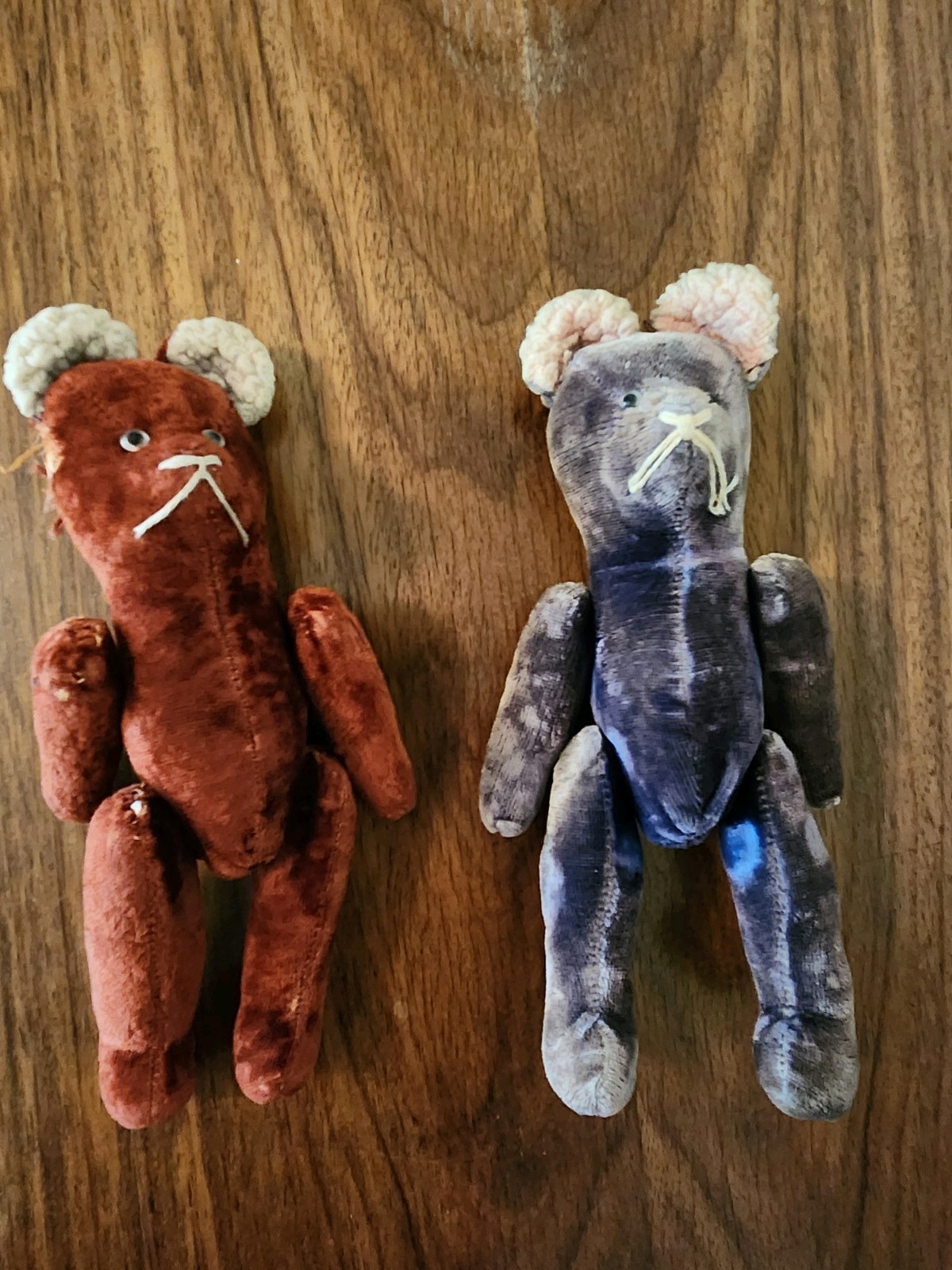 Two Vintage Teddy Bears, Glass Eyes, Wool Ears Moving Arms And Legs 7-12 Two Vintage Teddy Bears, Glass Eyes, Wool Ears Moving Arms And Legs 7-12