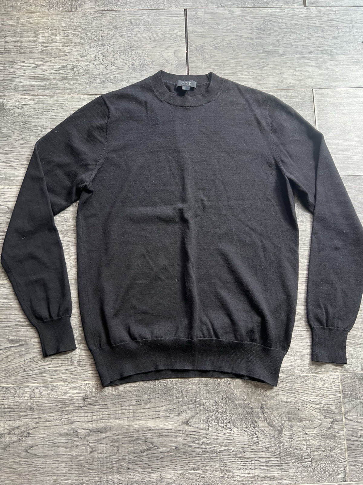 COS Black 100% Wool thin Knit Crewneck Sweater slim fit Sz Small
