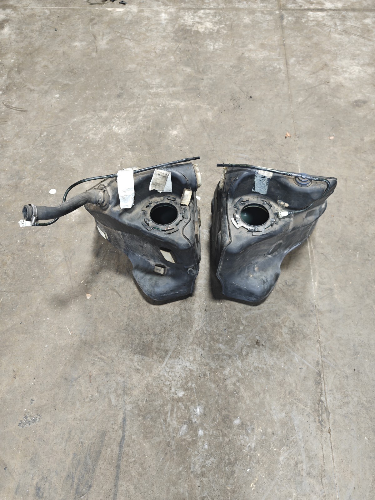 2005-2013 CORVETTE C6 OEM GAS TANK PAIR Fuel Tanks No Internal Lines