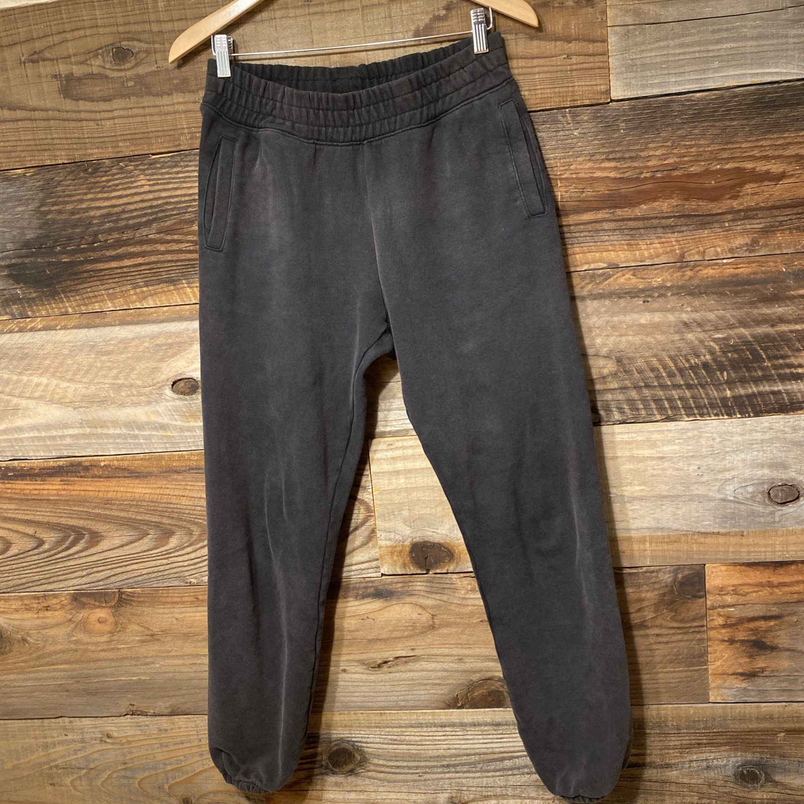 Offline by Aerie Jogger Sweatpants Women’s Size Small S Black Wash Pockets