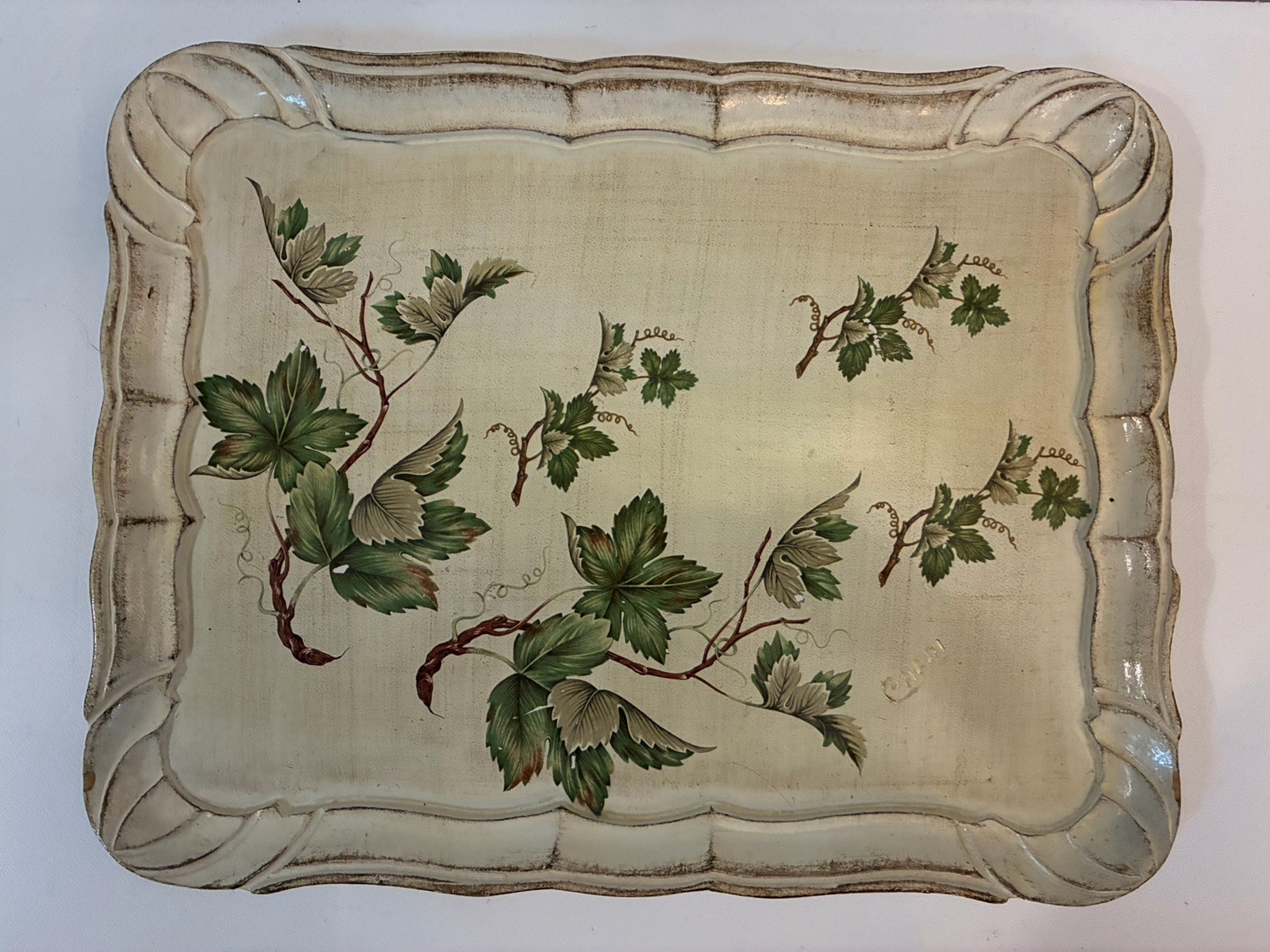 Vintage Italian Florentine Tray Capri Stamped Cream Gold Gilt Wood Grape Leaf
