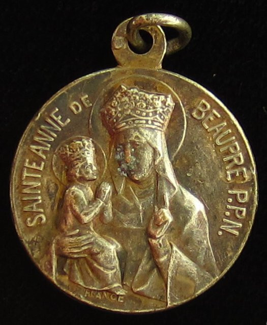 Vintage Saint Anne Beaupre Medal Patron Saint of Mothers Catholic Mary AP KAPO Vintage Saint Anne Beaupre Medal Patron Saint of Mothers Catholic Mary AP KAPO