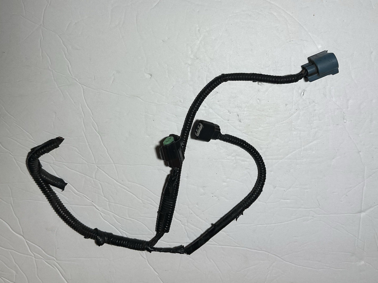 2013-2015 HONDA CIVIC COUPE HEADLIGHTS 3 CONNECTORS HARNESS OEM. 2013-2015 HONDA CIVIC COUPE HEADLIGHTS 3 CONNECTORS HARNESS OEM.