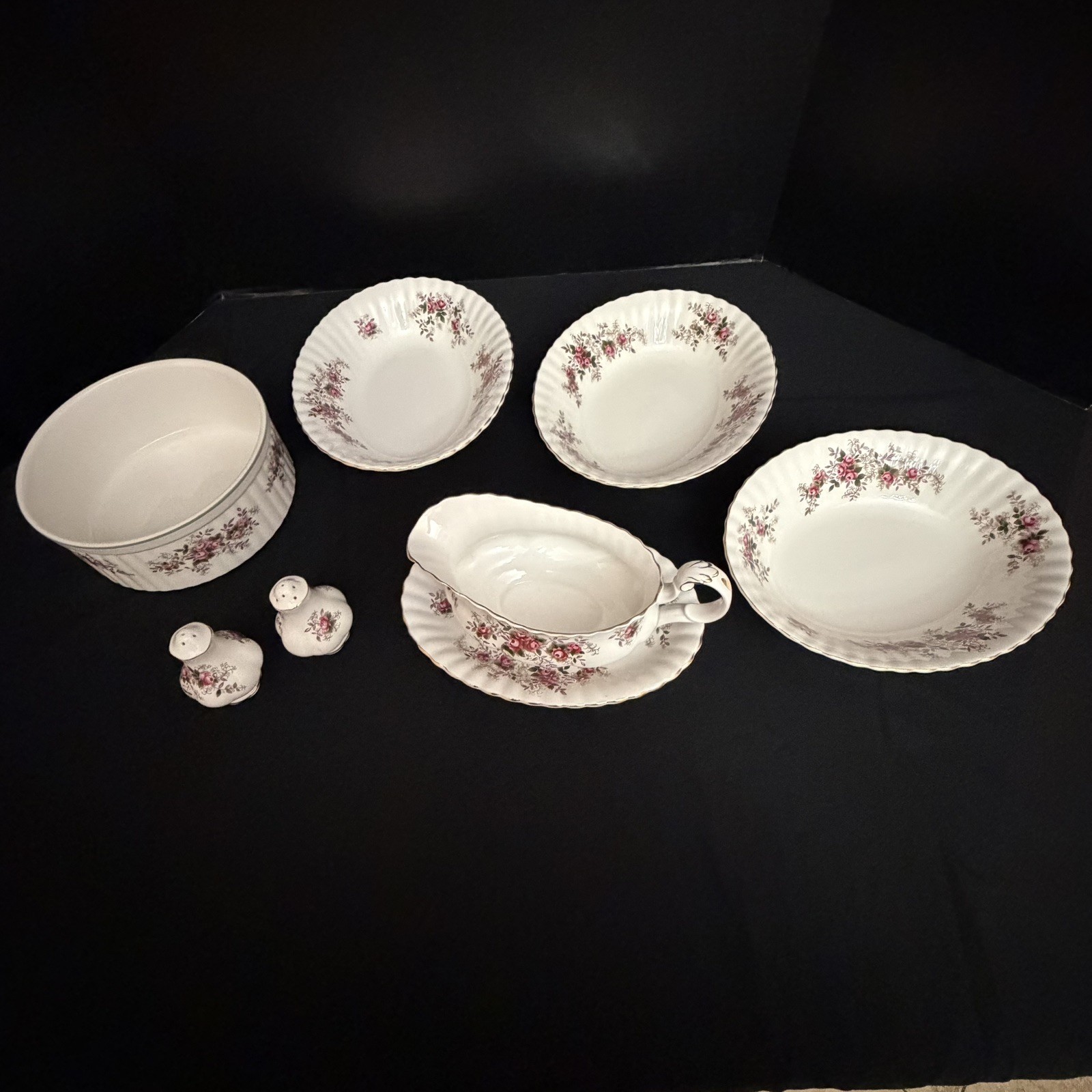 Vtg Royal Albert Lavender Rose Bone China Side Dish Serving Table Wear Victorian Vtg Royal Albert Lavender Rose Bone China Side Dish Serving Table Wear Victorian