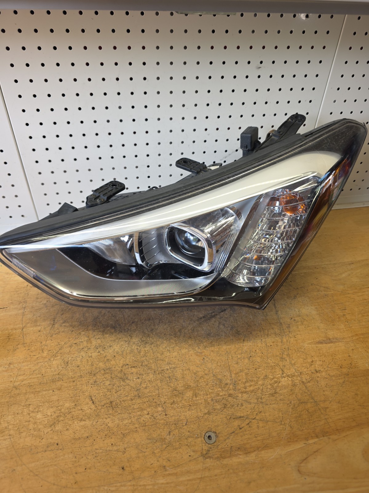 2017-2019 Hyundai Santa Fe XL Left LH Driver Side Xenon HID Headlight OEM