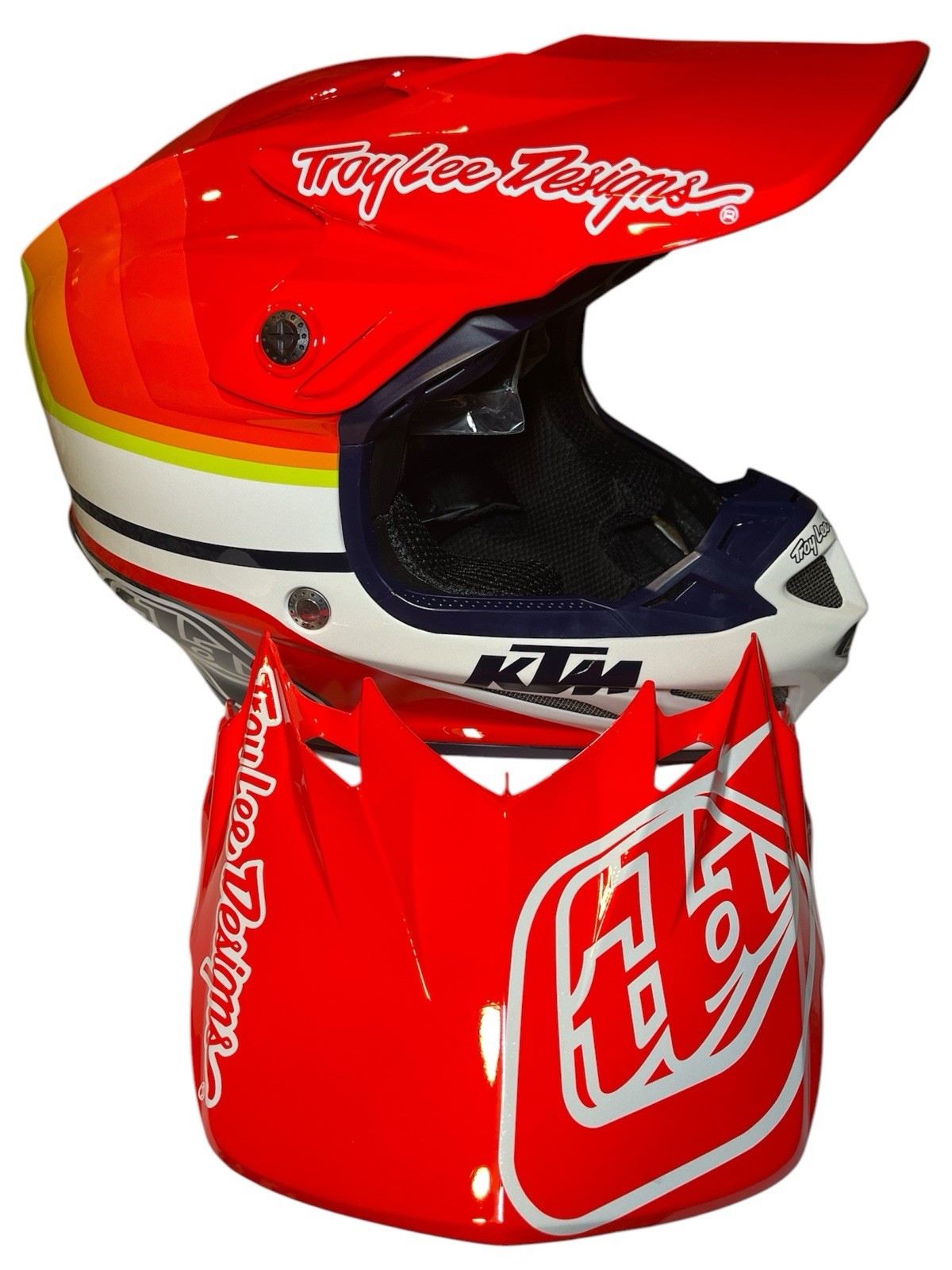 Troy Lee SE4 Composite KTM, Mirage White/Red Size SMALL (55-56cm) NO BOX Troy Lee SE4 Composite KTM, Mirage White/Red Size SMALL (55-56cm) NO BOX