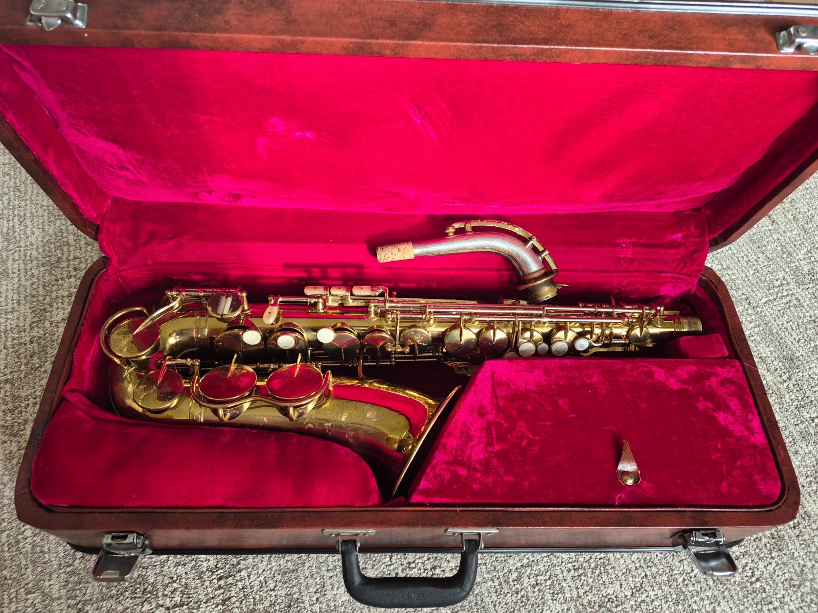 1939 King Zephyr Special Full Pearl Alto Saxophone - Professionally Overhauled