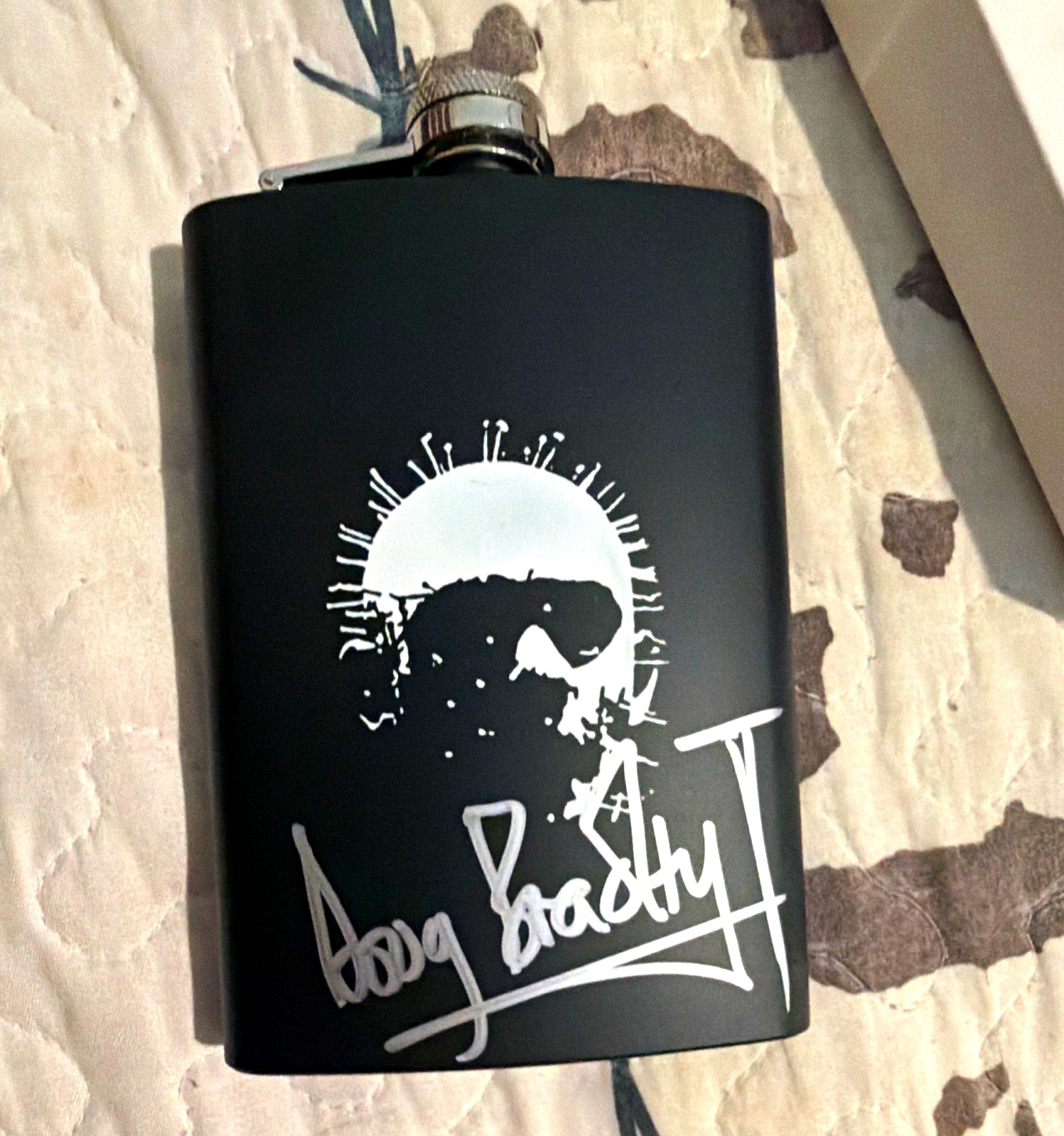 HELLRAISER DOUG BRADLEY AUTOGRAPHED SIGNED PINHEAD Flask HELLRAISER DOUG BRADLEY AUTOGRAPHED SIGNED PINHEAD Flask
